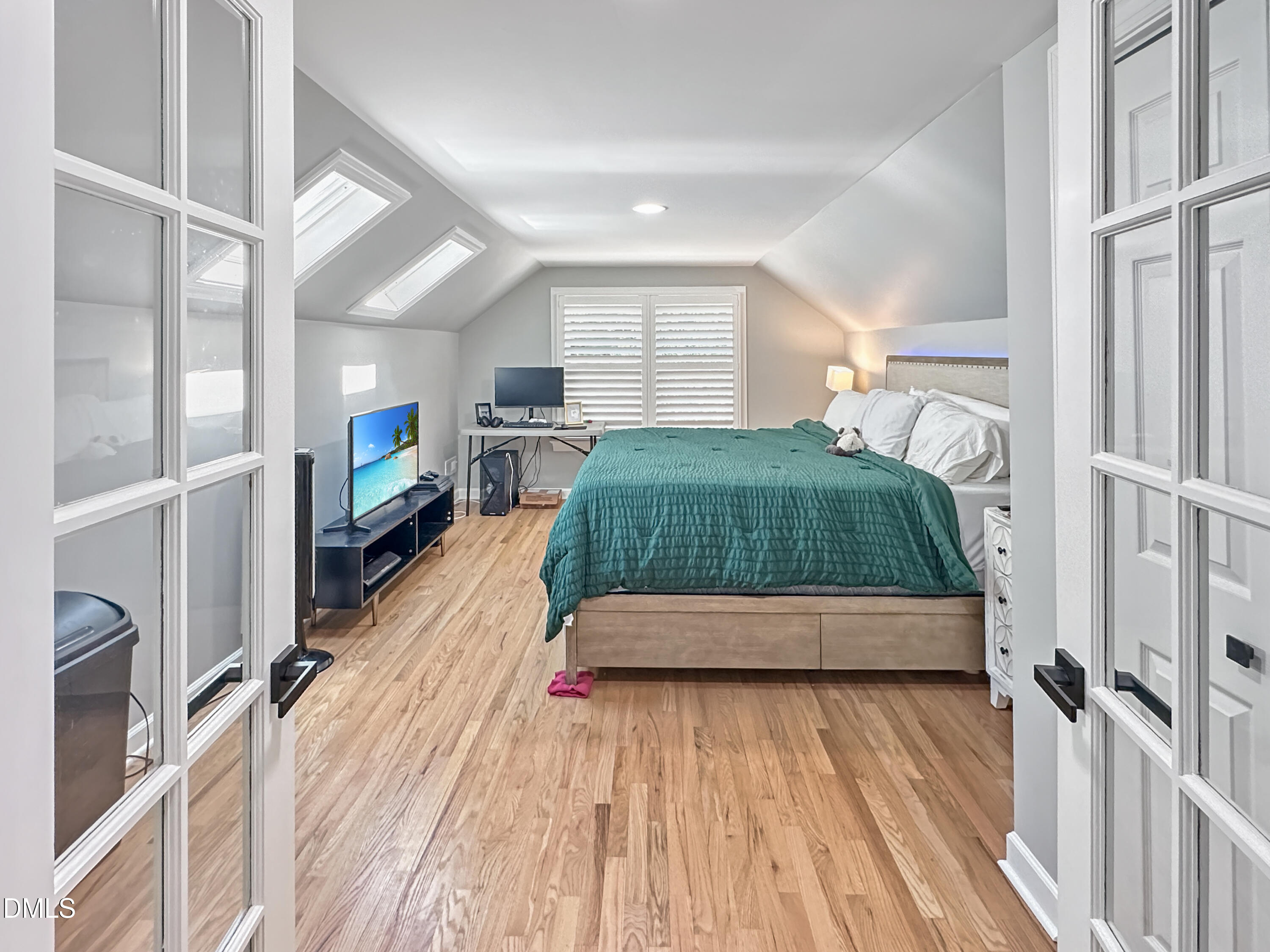 main property photo 64