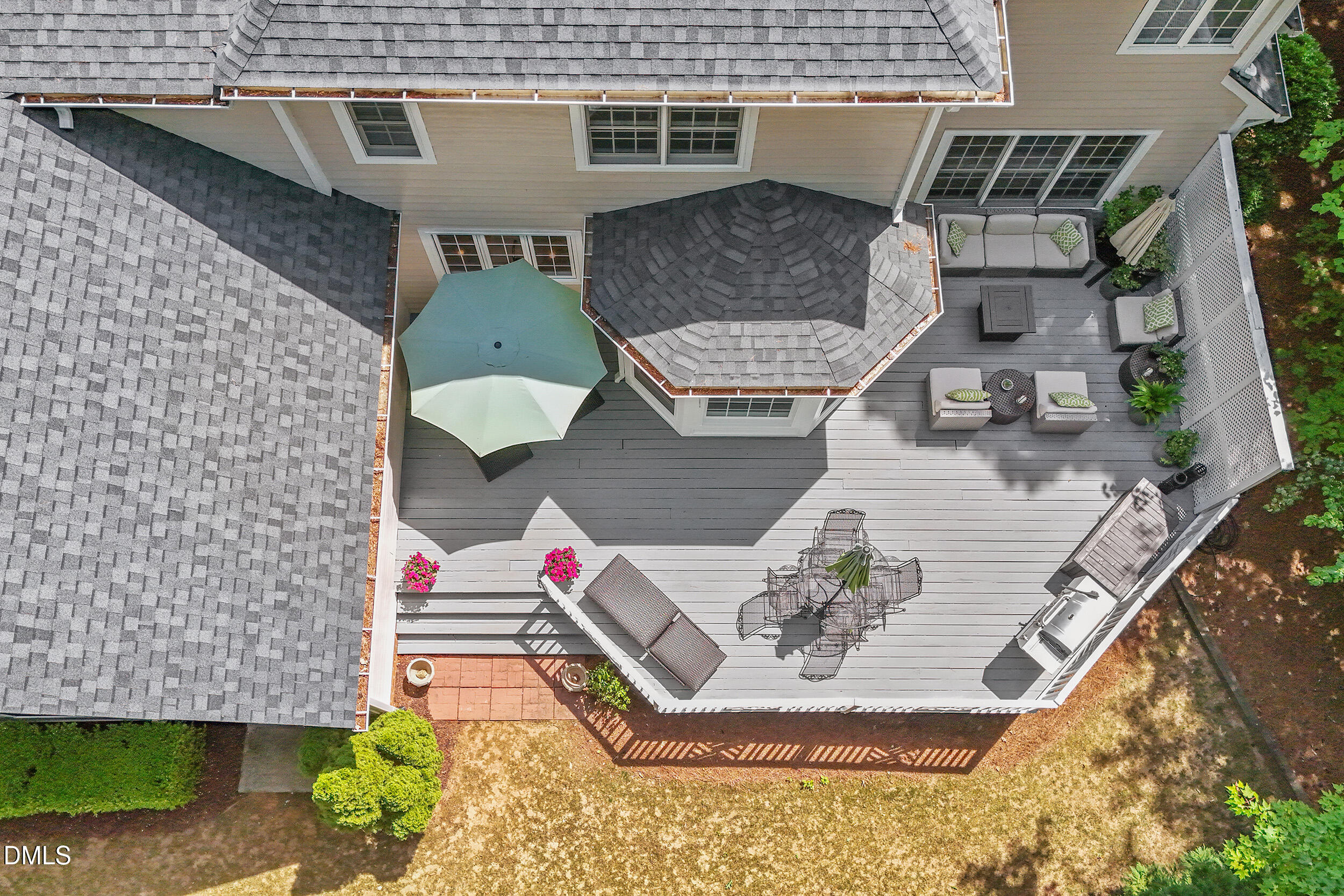 main property photo 48