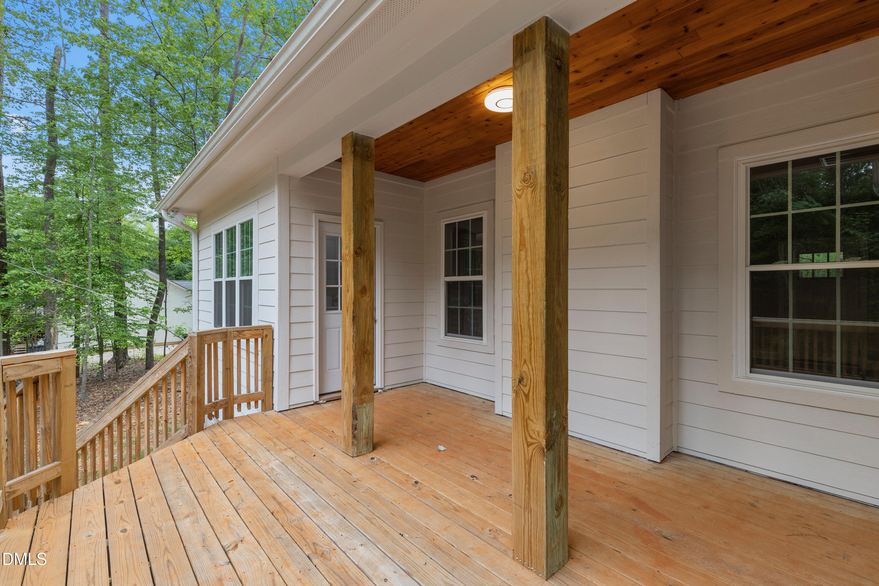 main property photo 39
