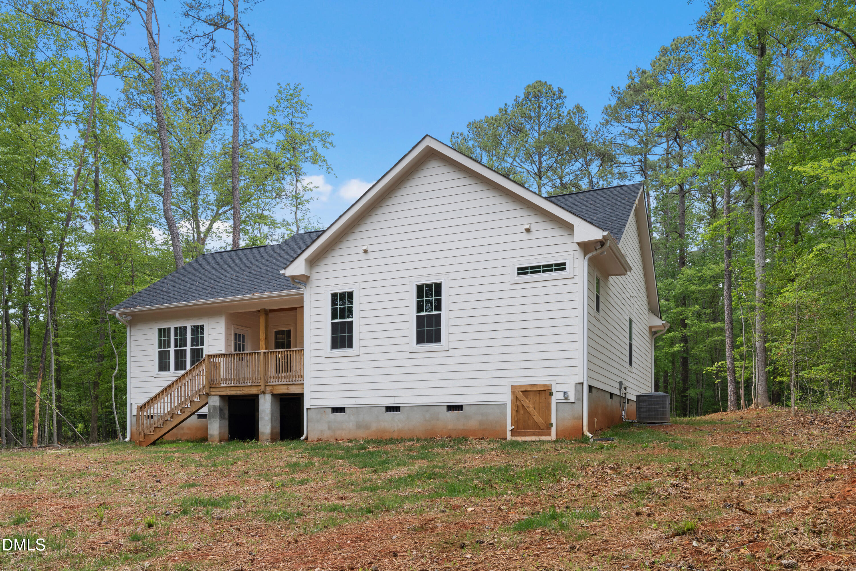 main property photo 42