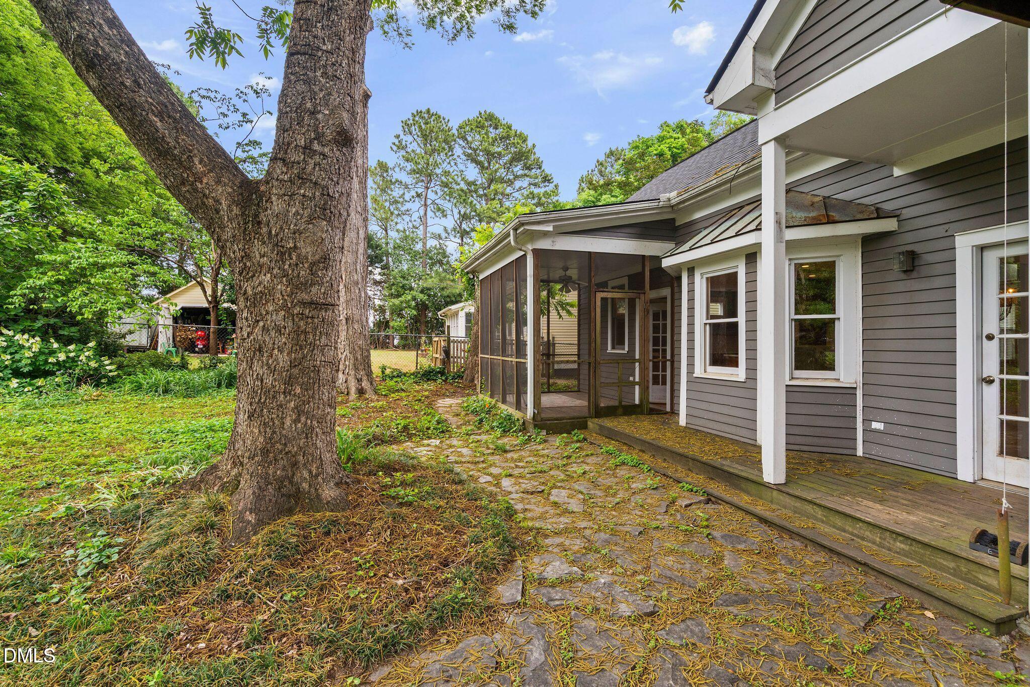 main property photo 51