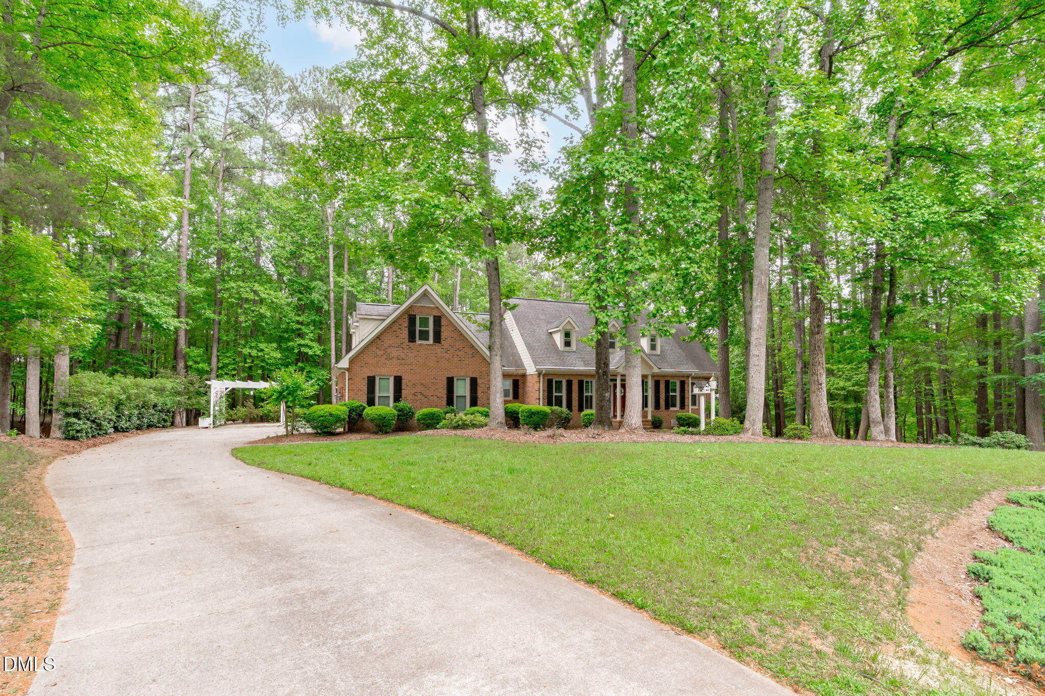 main property photo 8