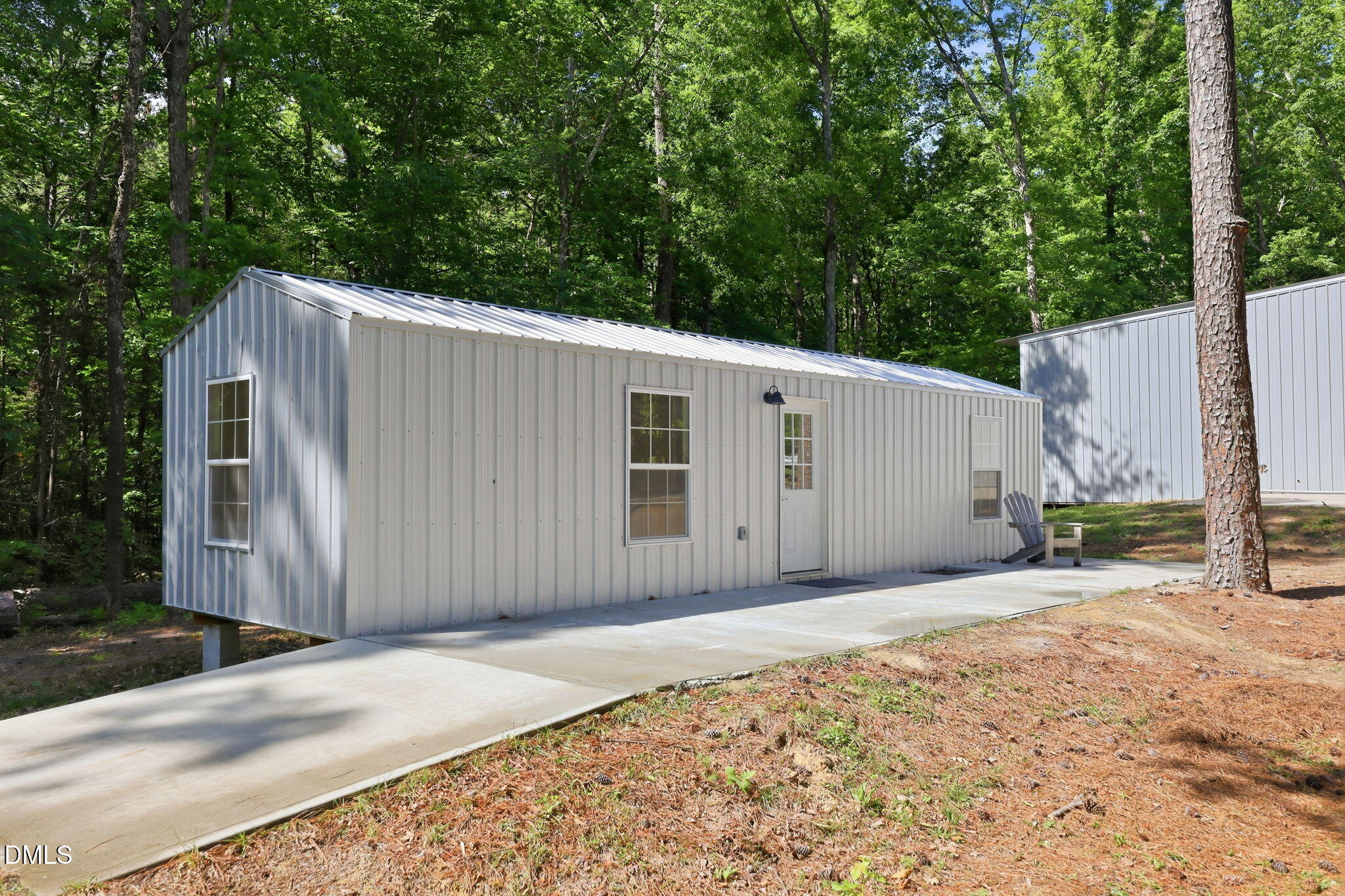 main property photo 4