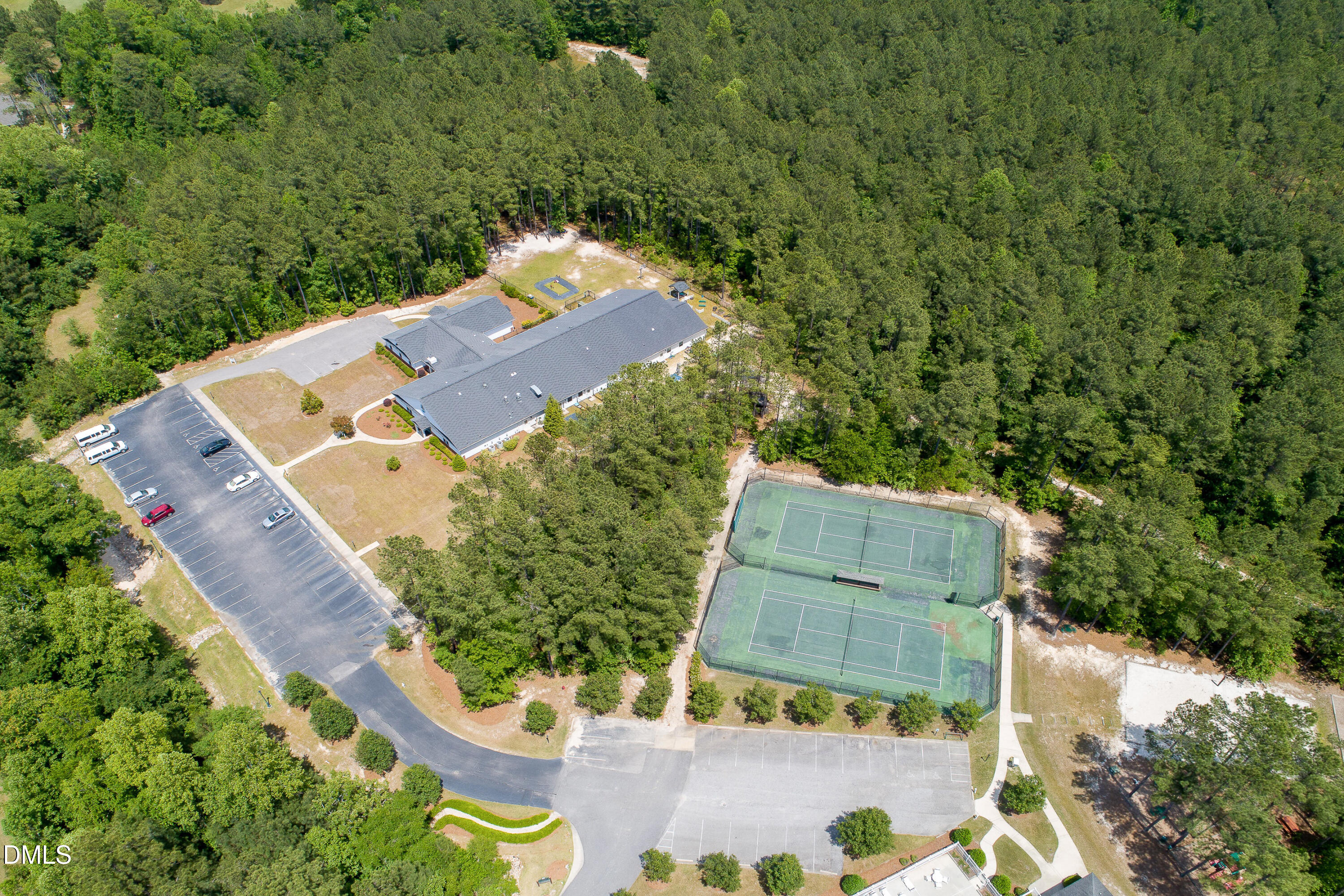 main property photo 47