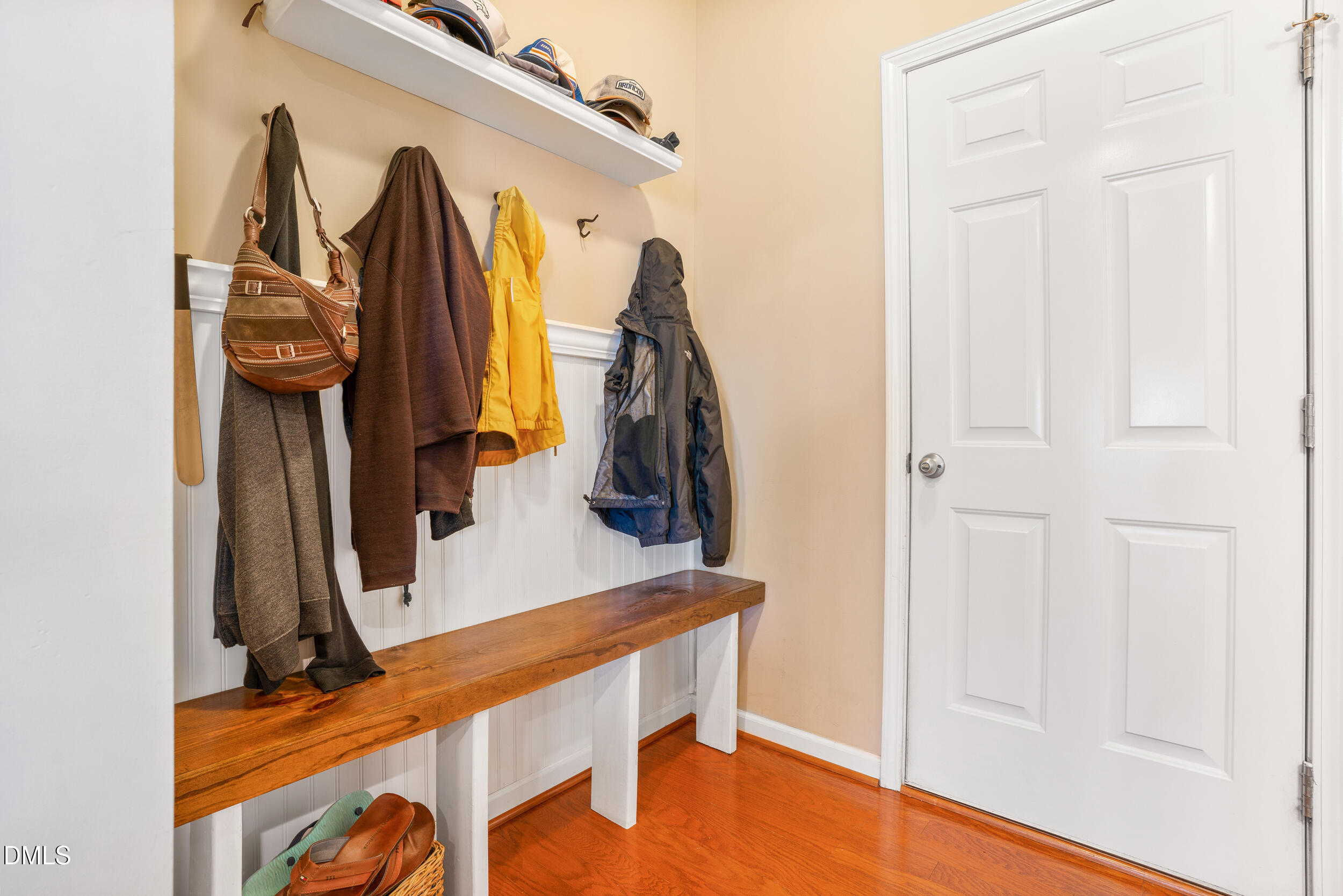 main property photo 16