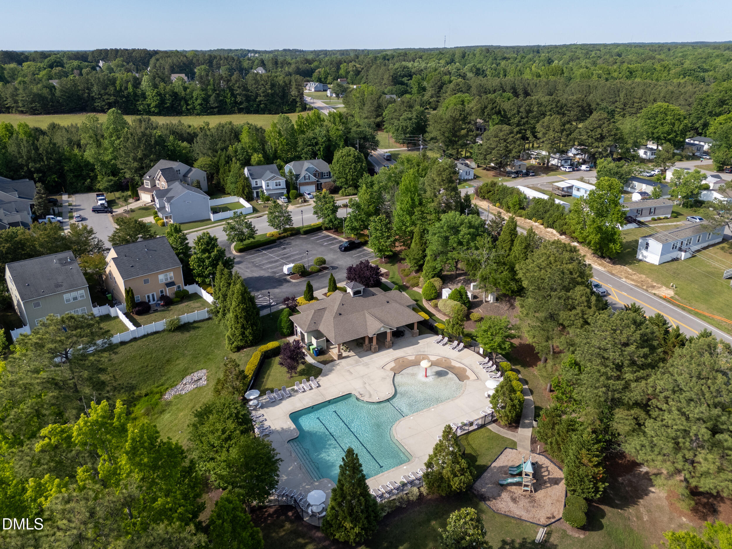 main property photo 48