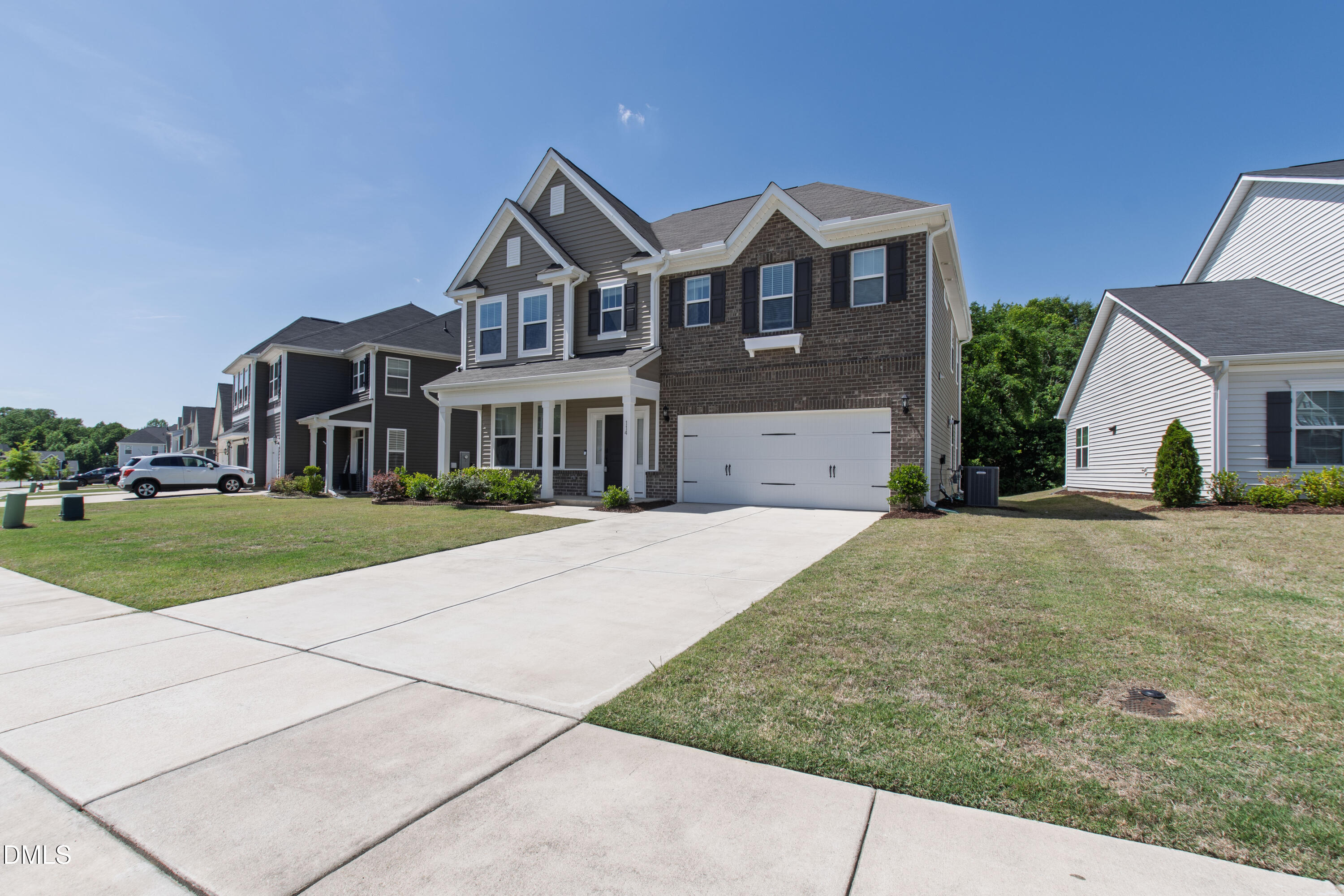 main property photo 45