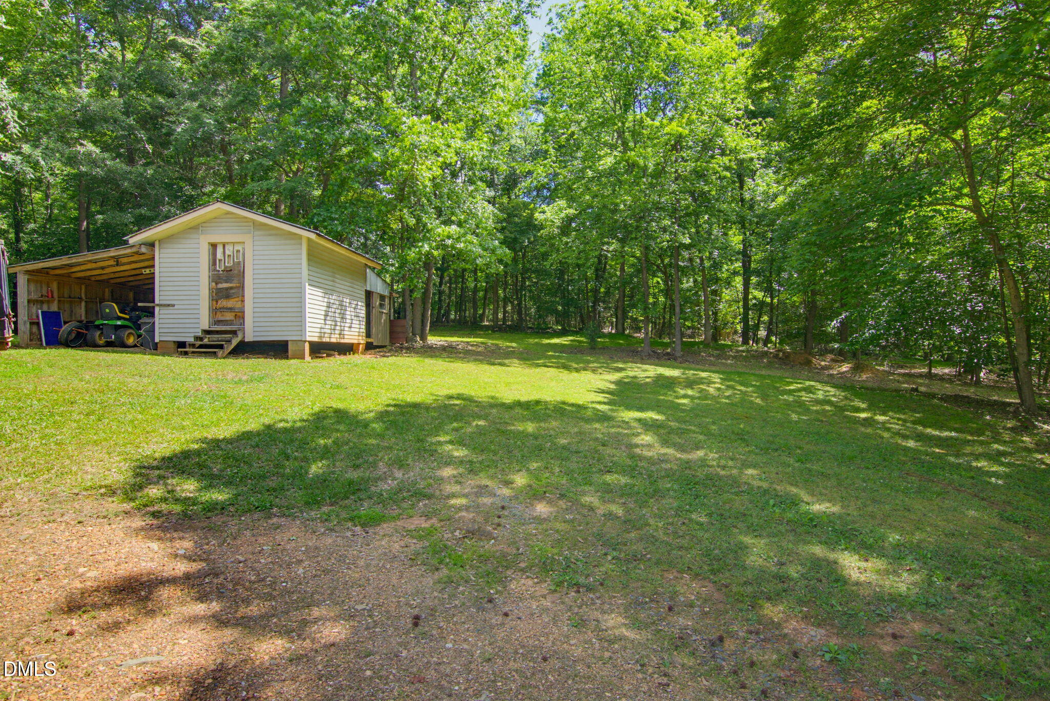 main property photo 31
