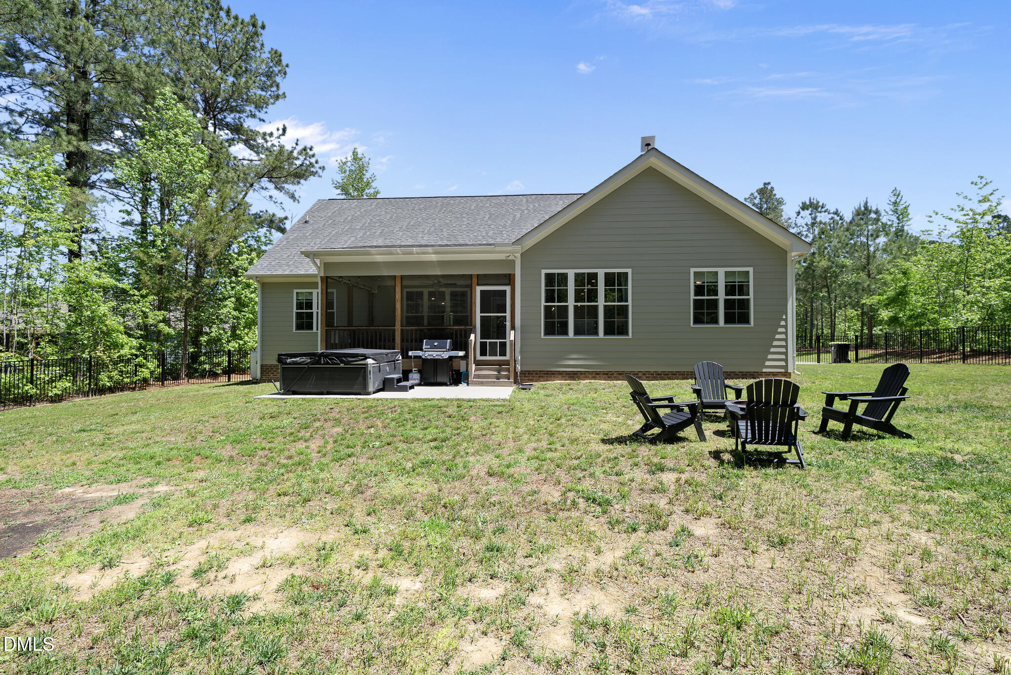 main property photo 39