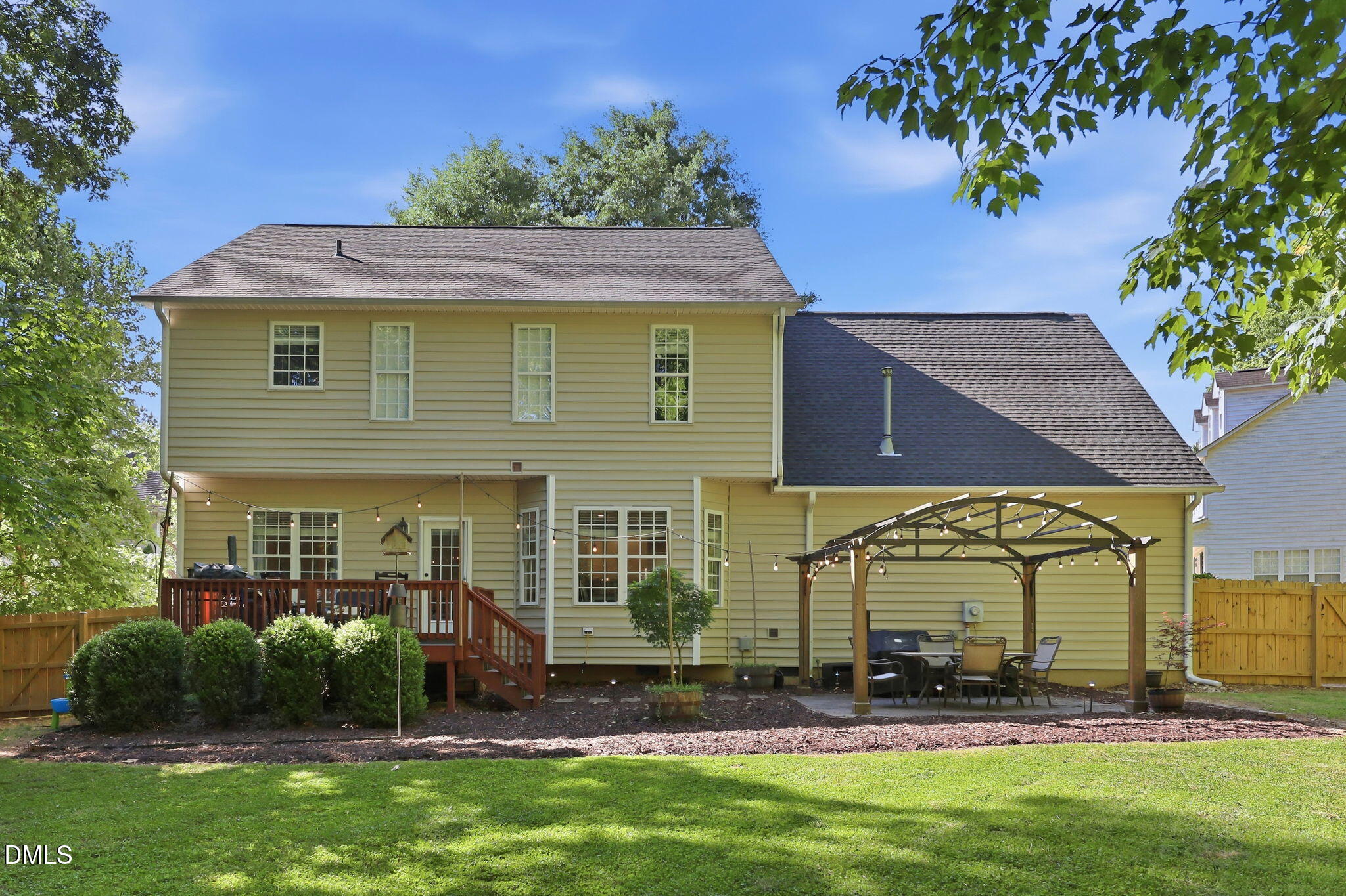 main property photo 27