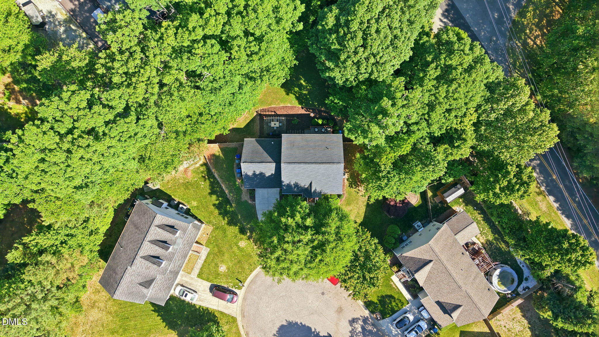 main property photo 36