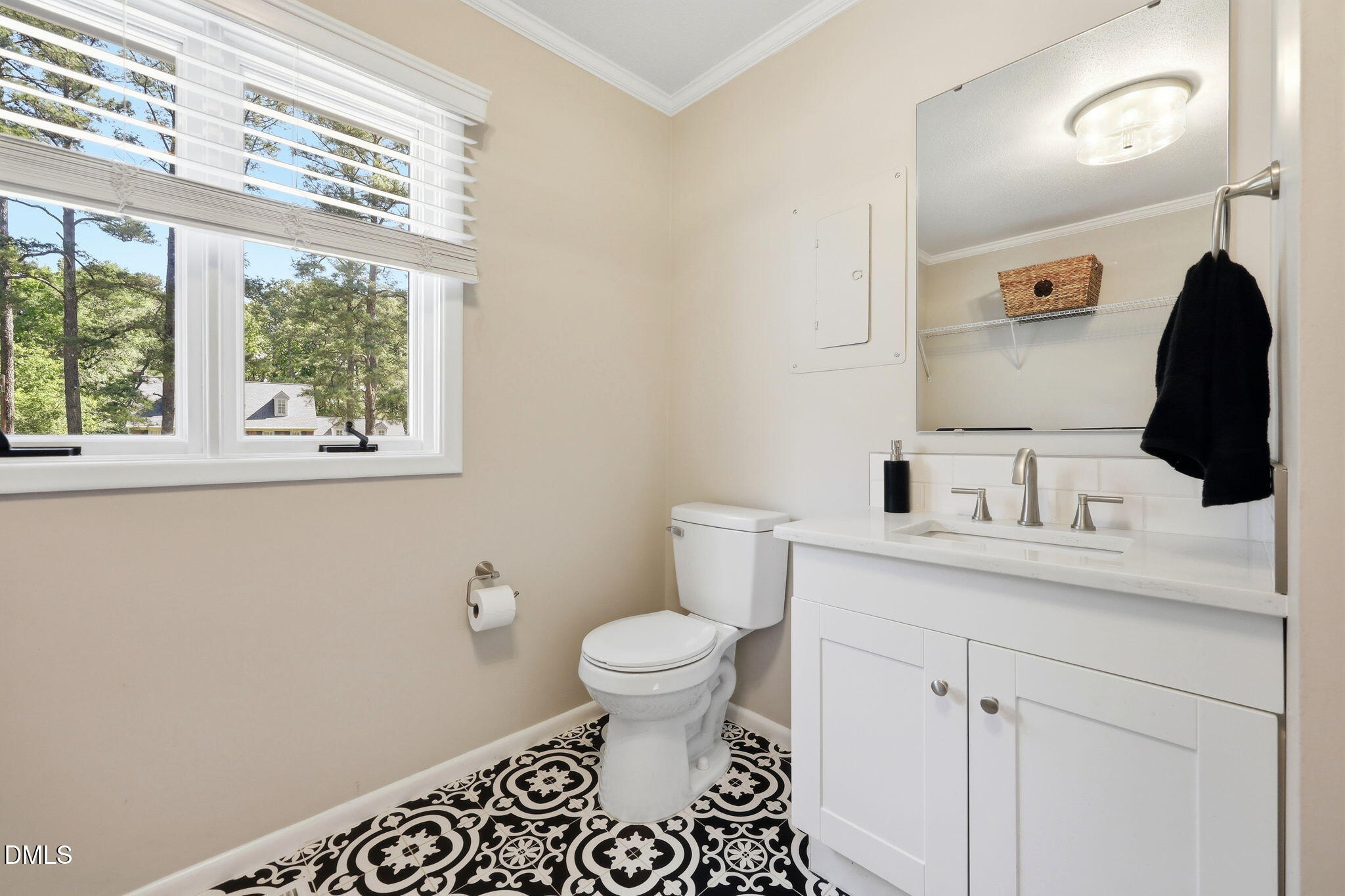 main property photo 24