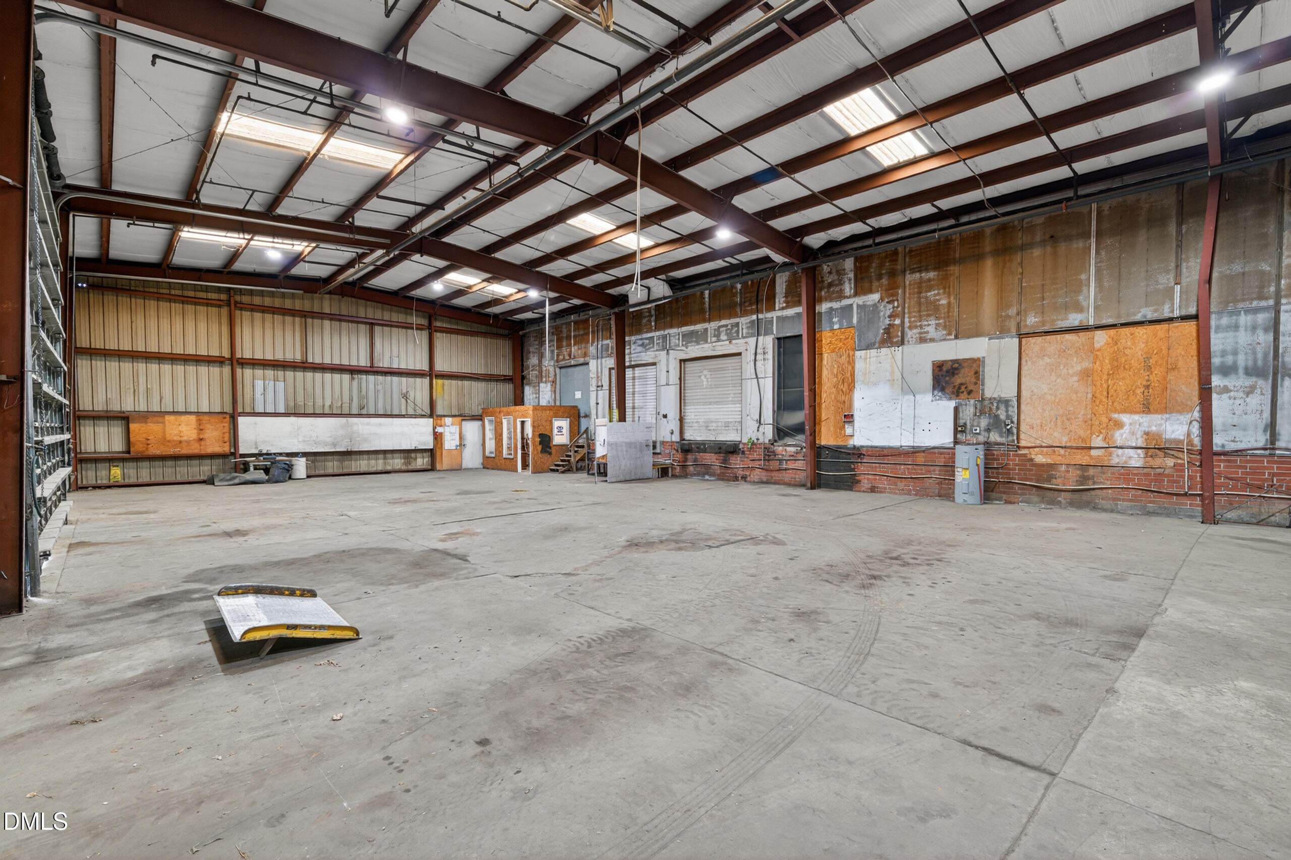 main property photo 19