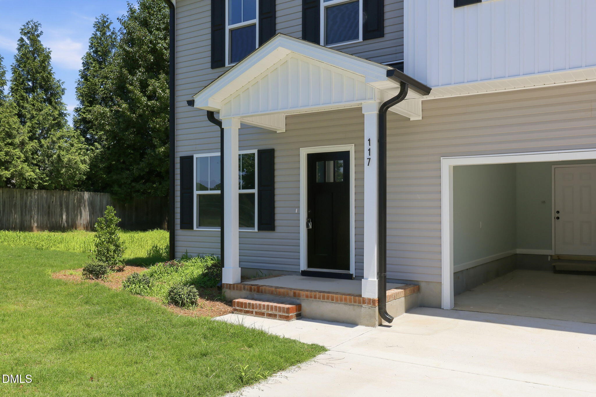 main property photo 42