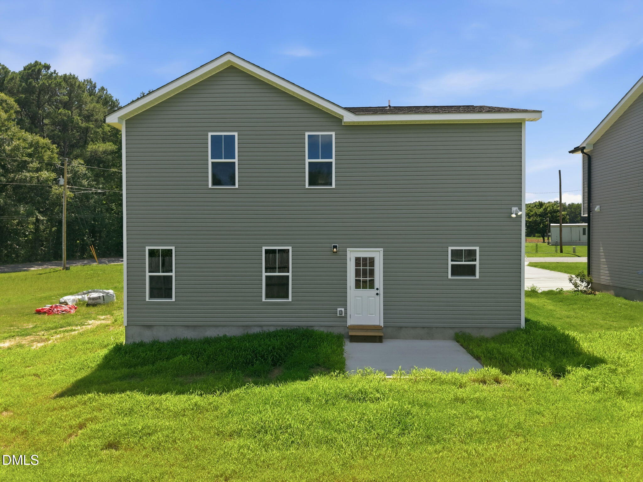 main property photo 41