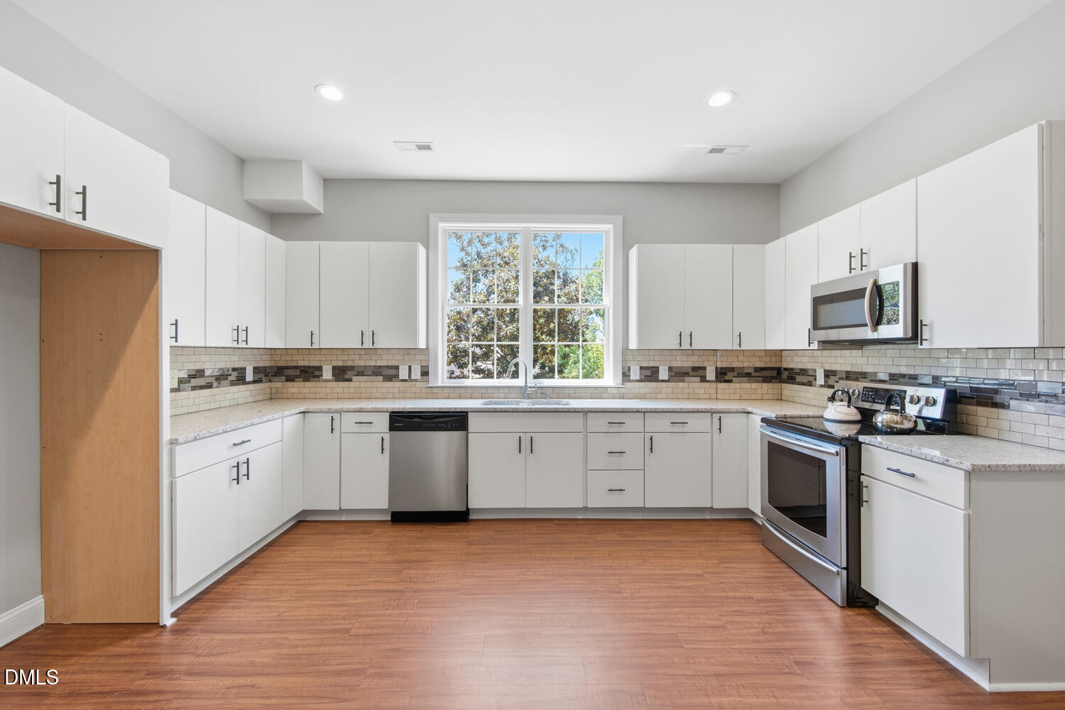 main property photo 64