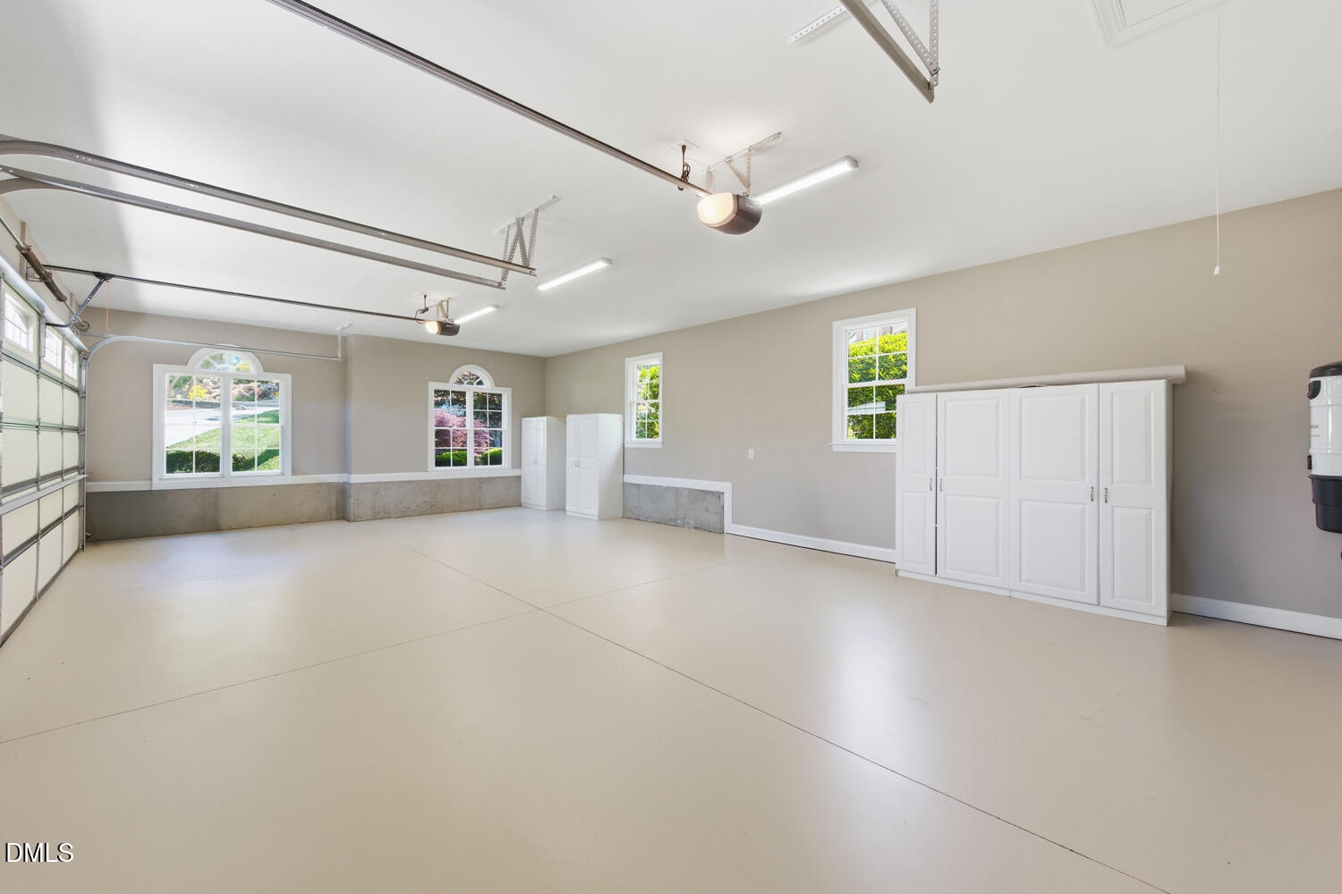 main property photo 81