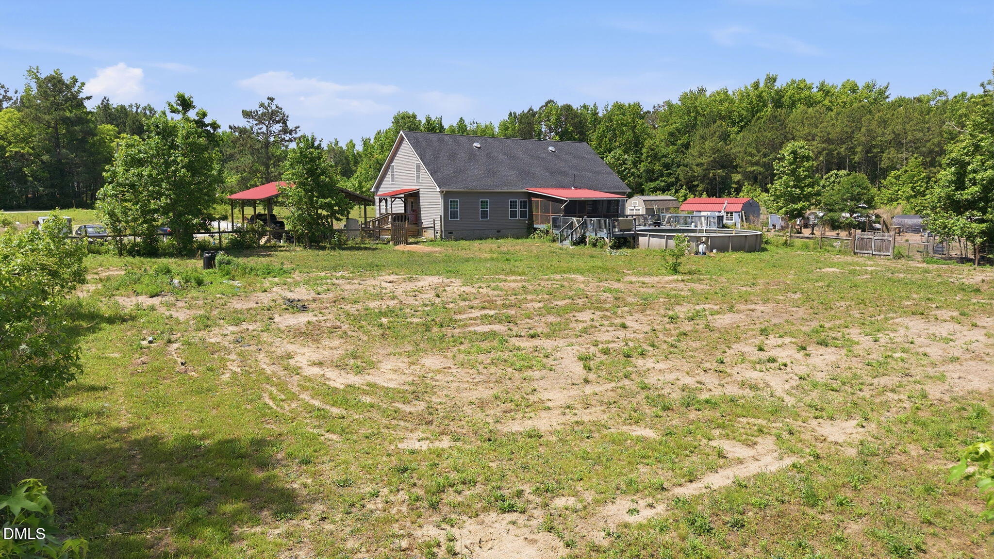 main property photo 10