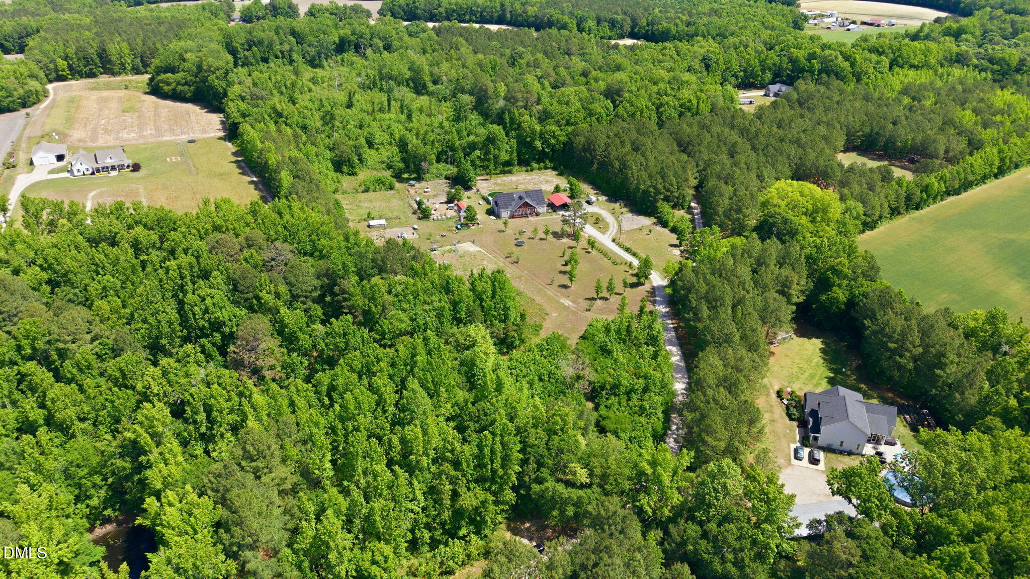 main property photo 23