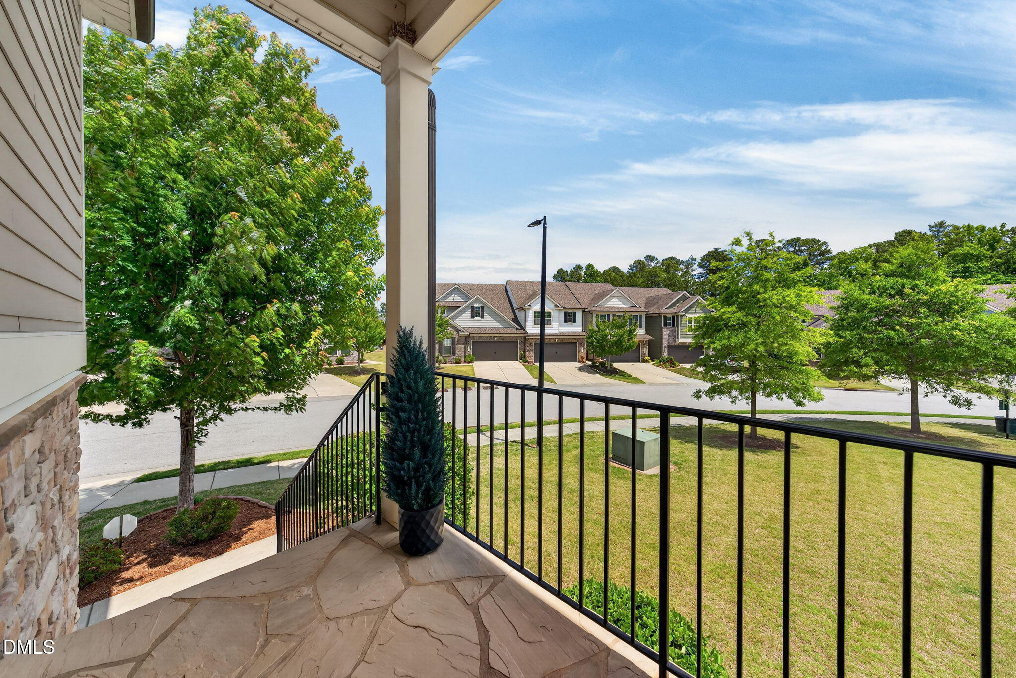 main property photo 42