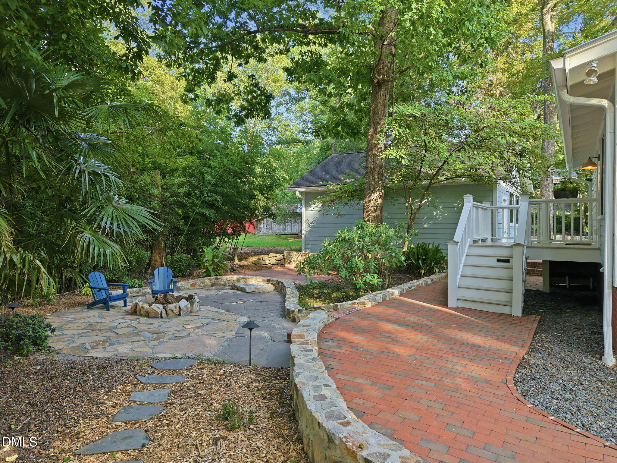 main property photo 50