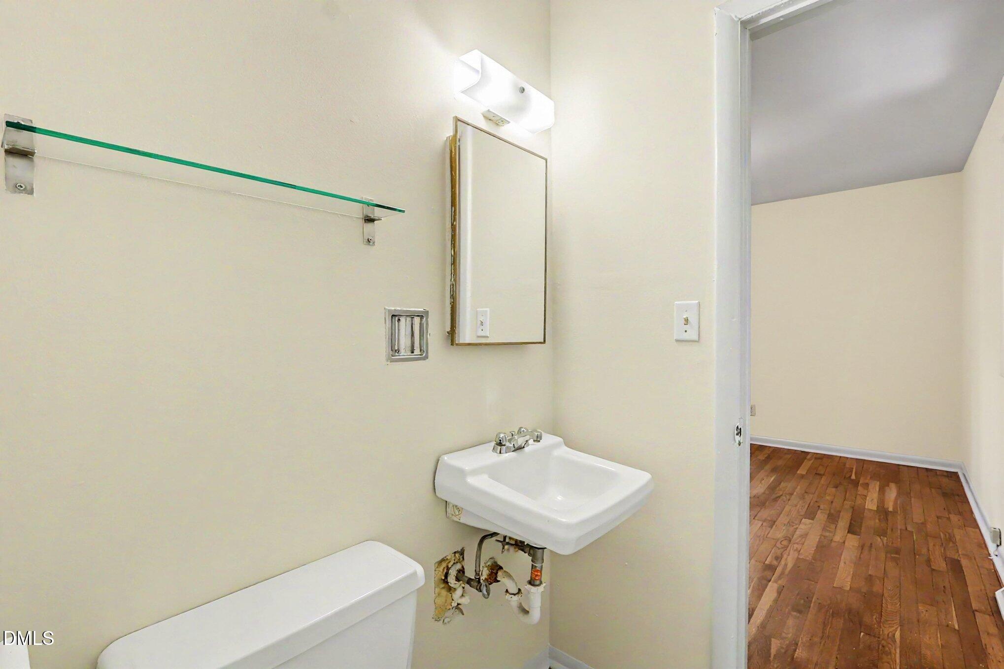 main property photo 17