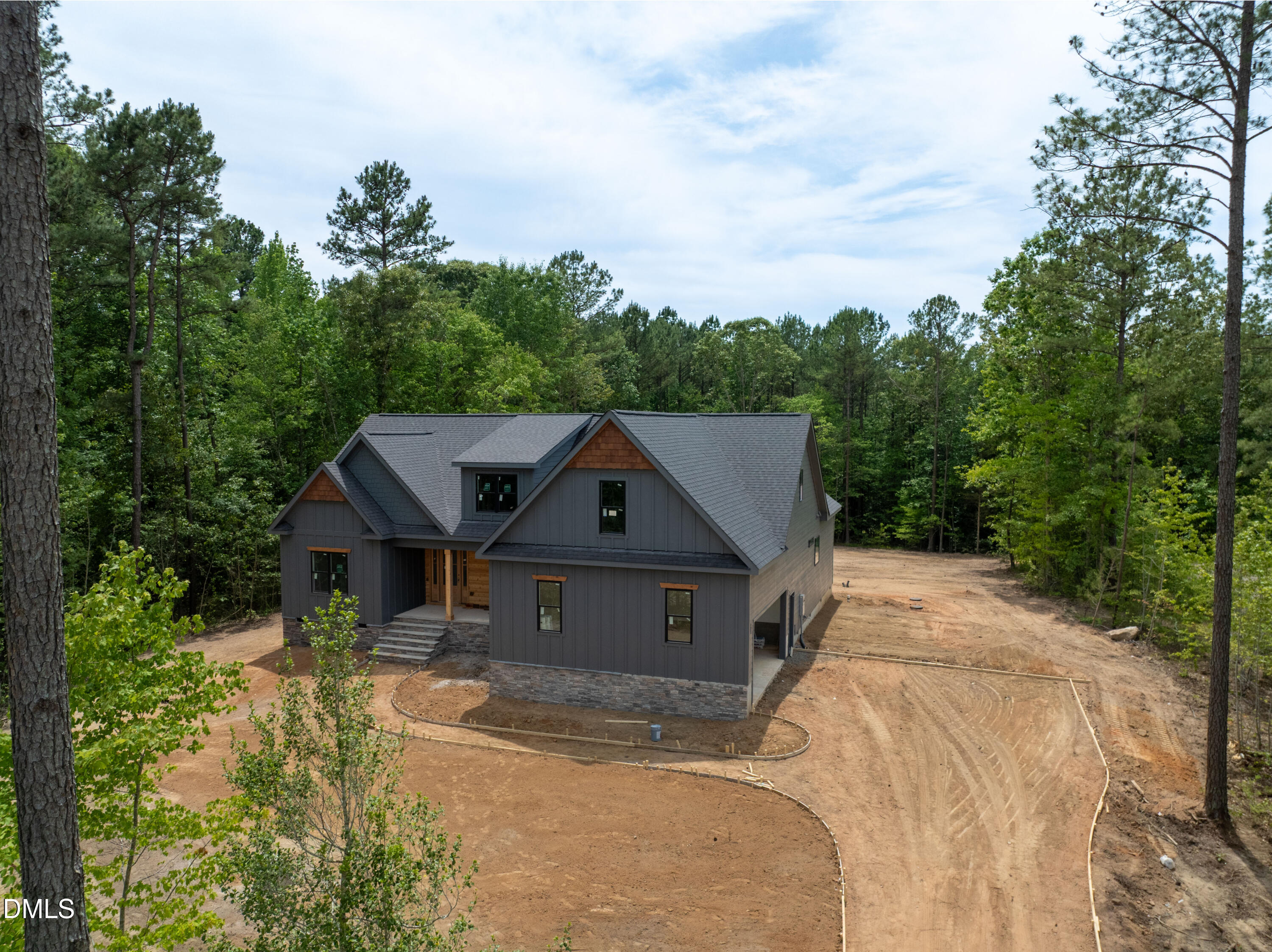 main property photo 34