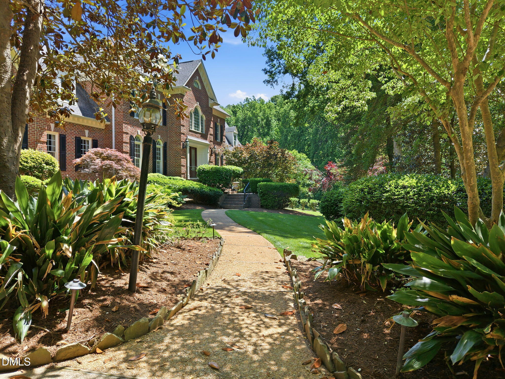 main property photo 4