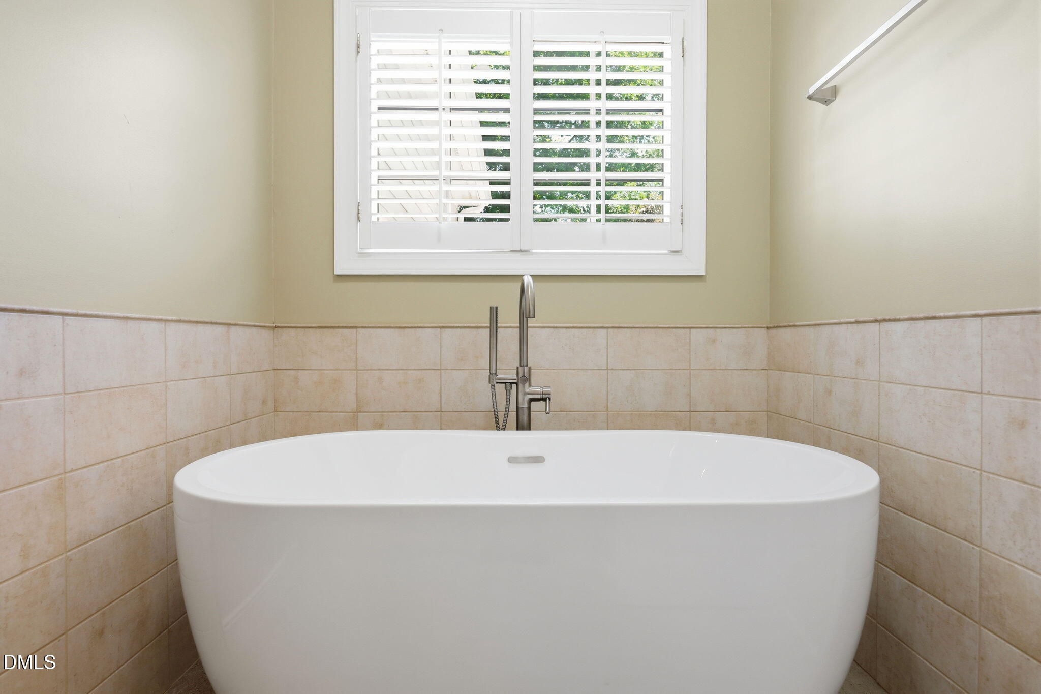 main property photo 65