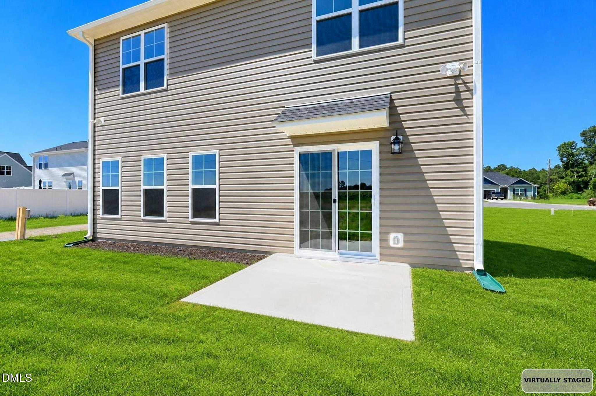 main property photo 30