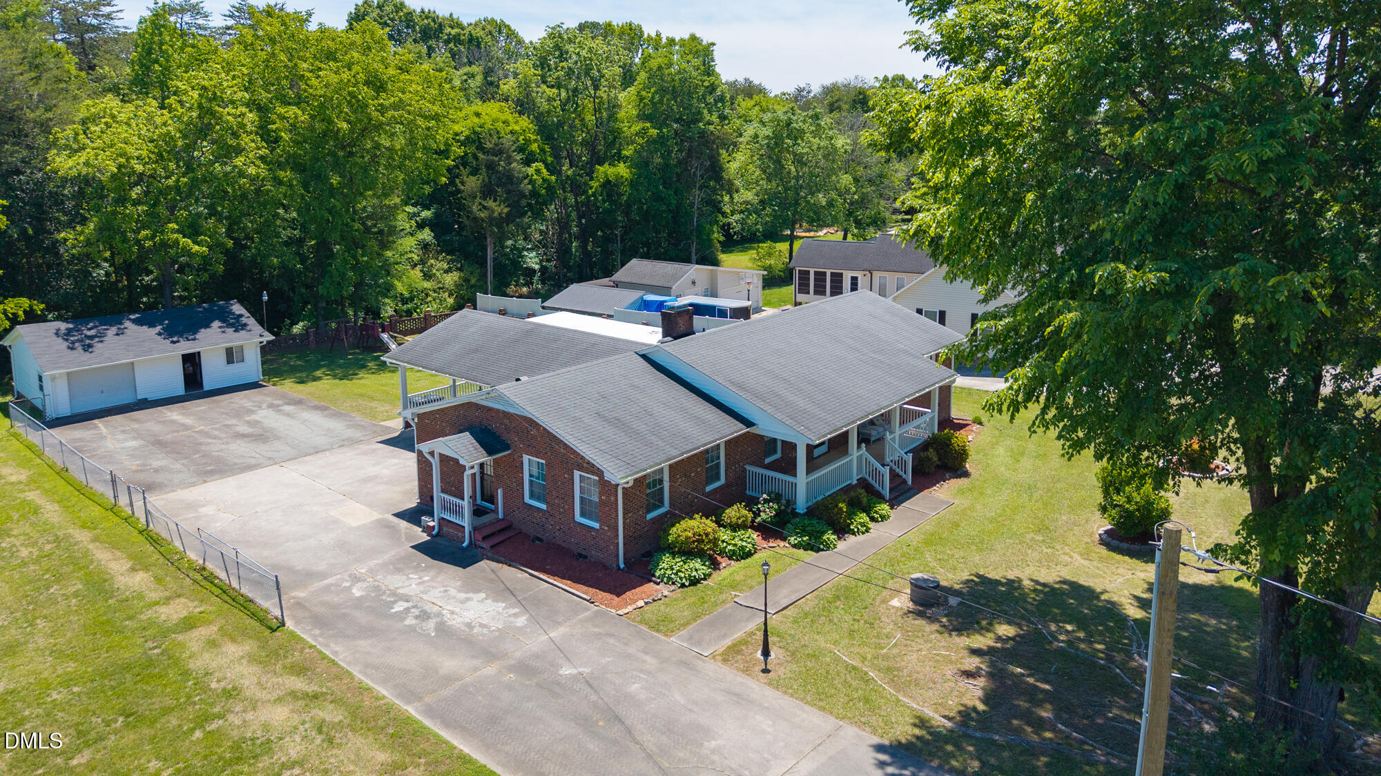 main property photo 47