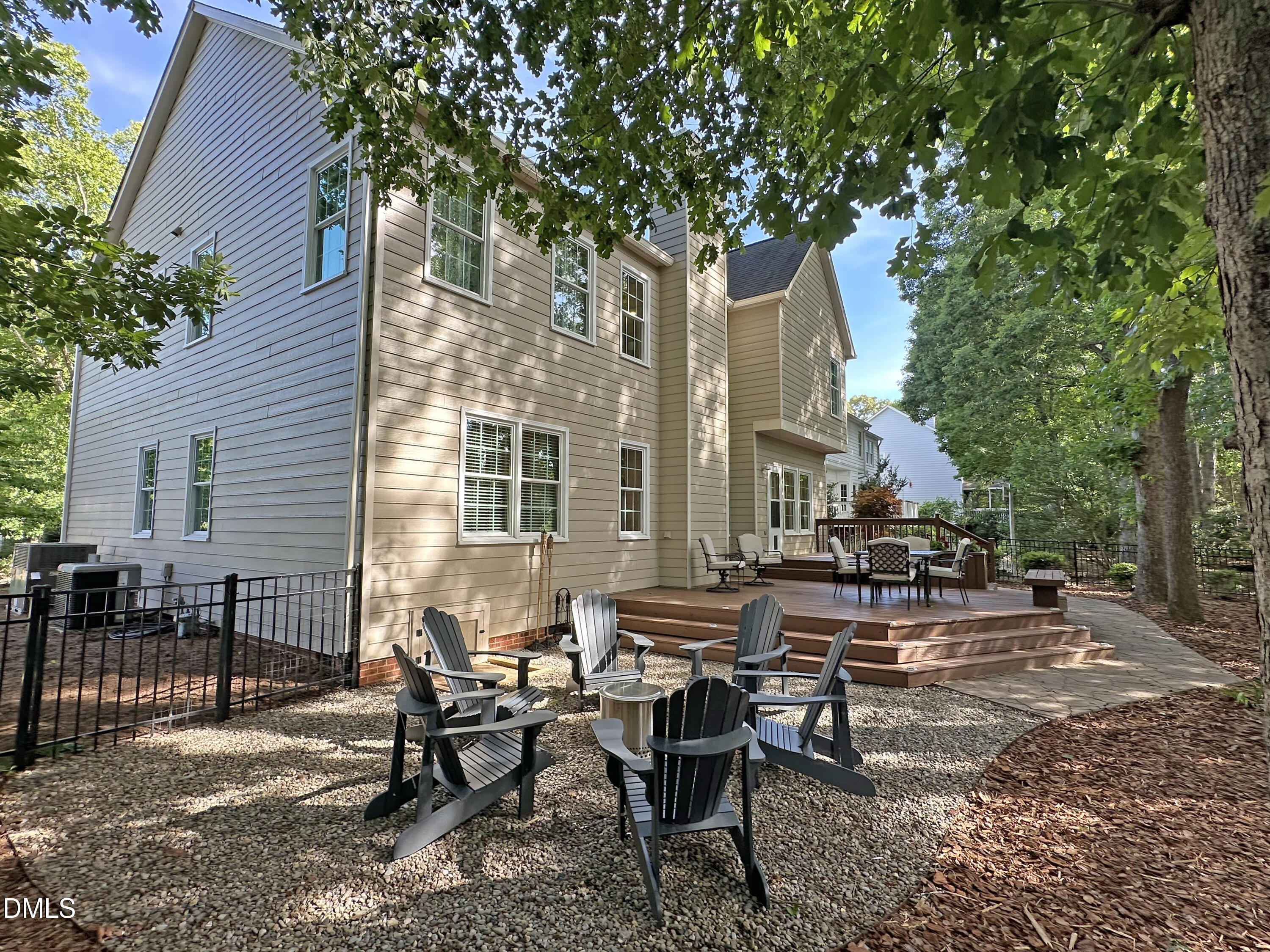 main property photo 49