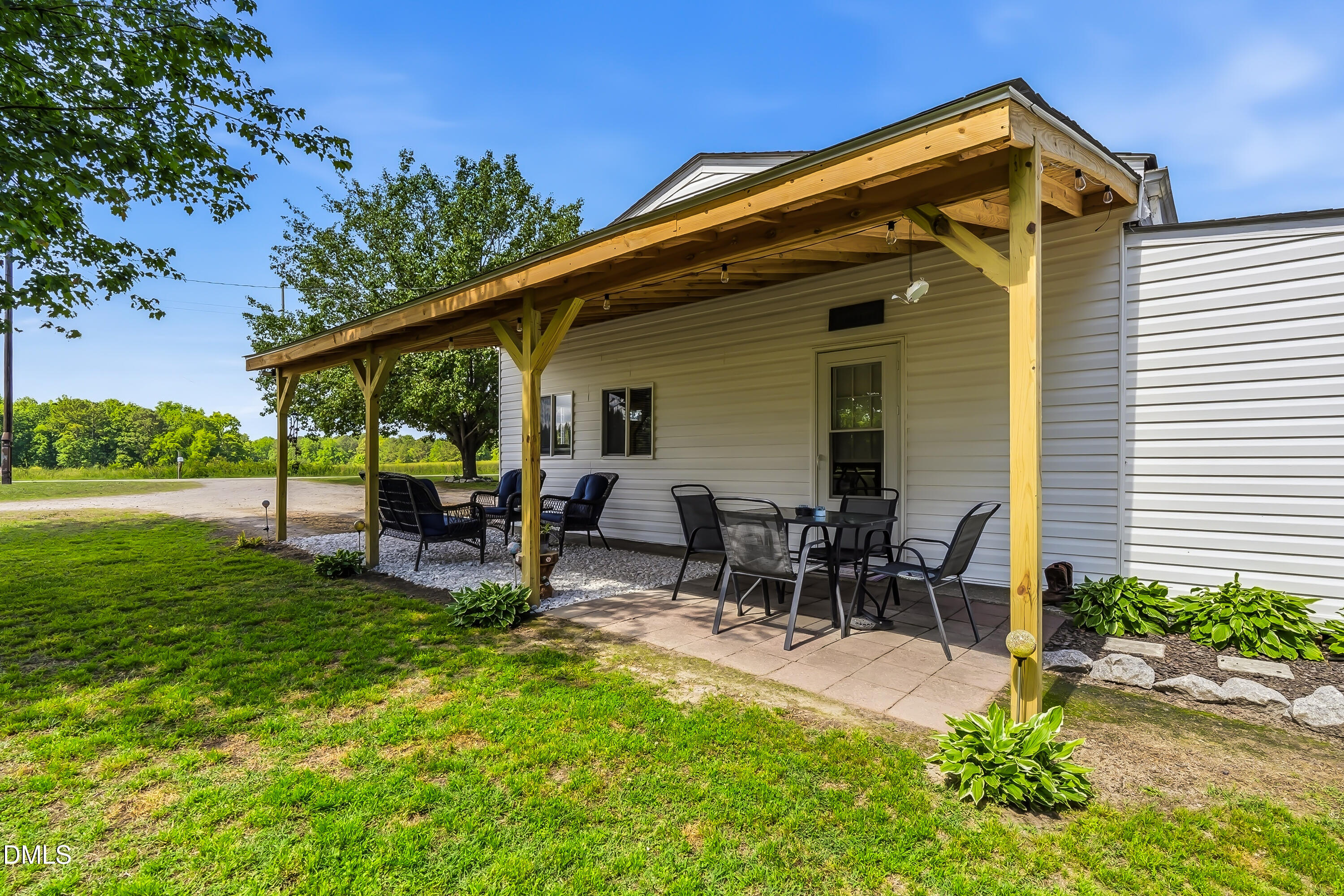 main property photo 15