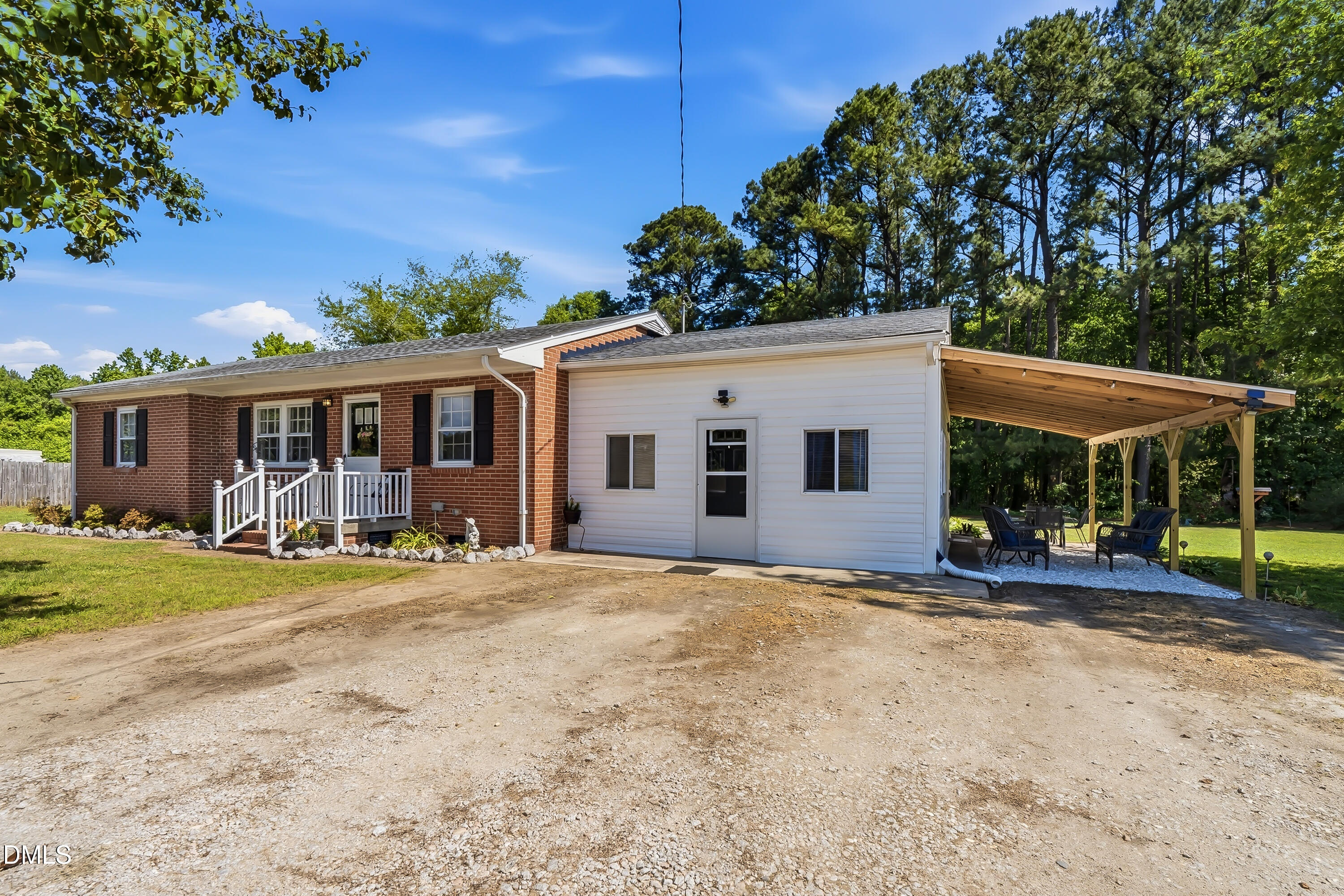 main property photo 3