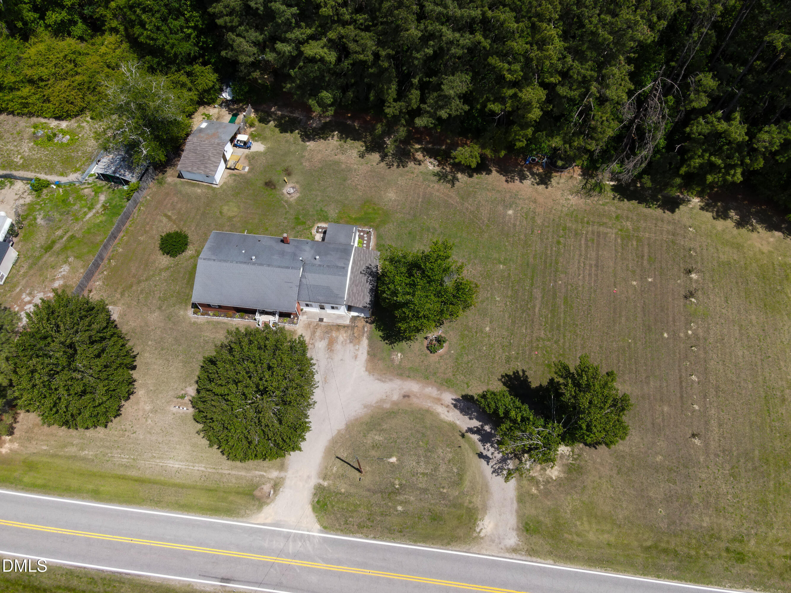 main property photo 34