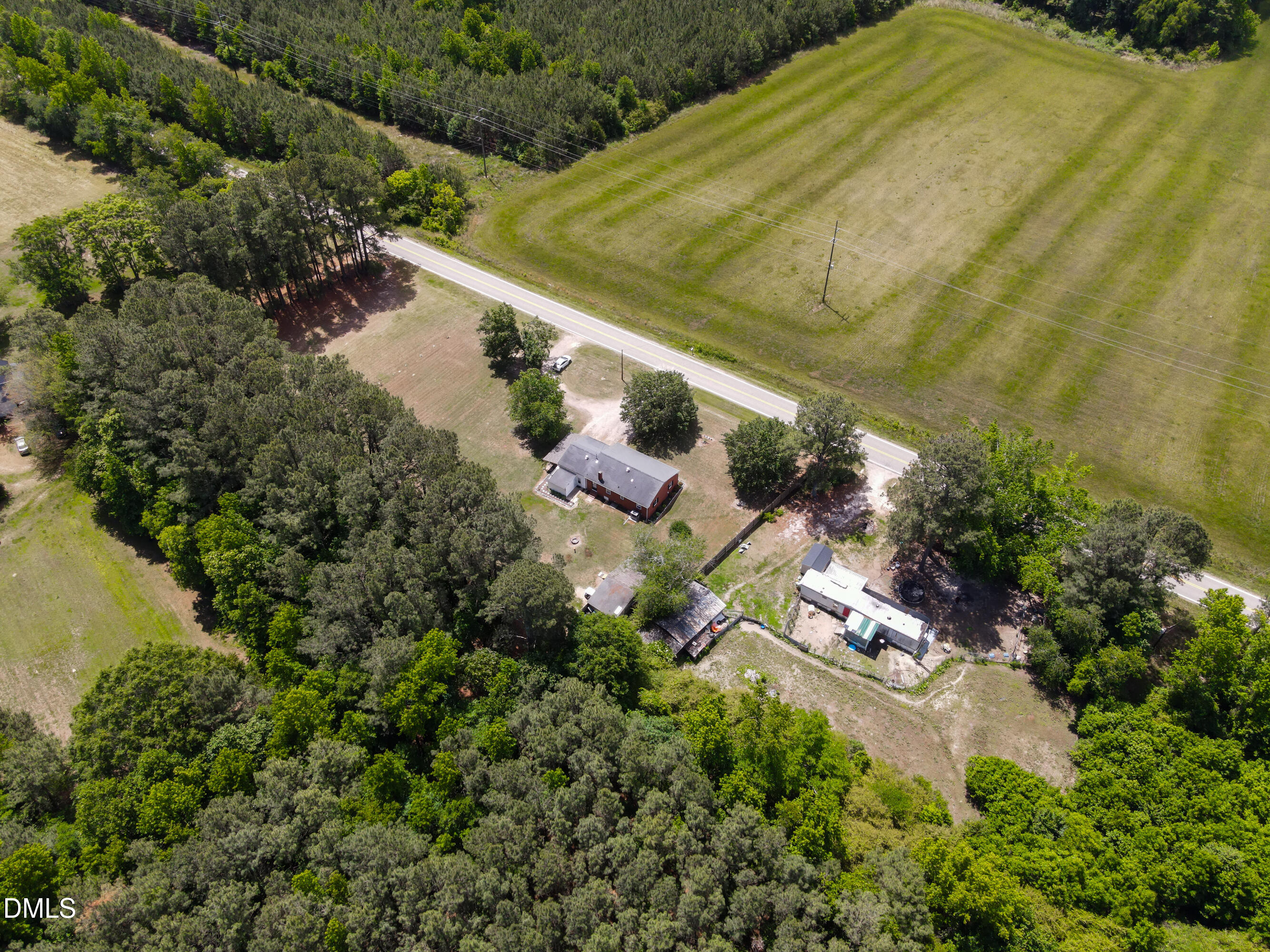 main property photo 37