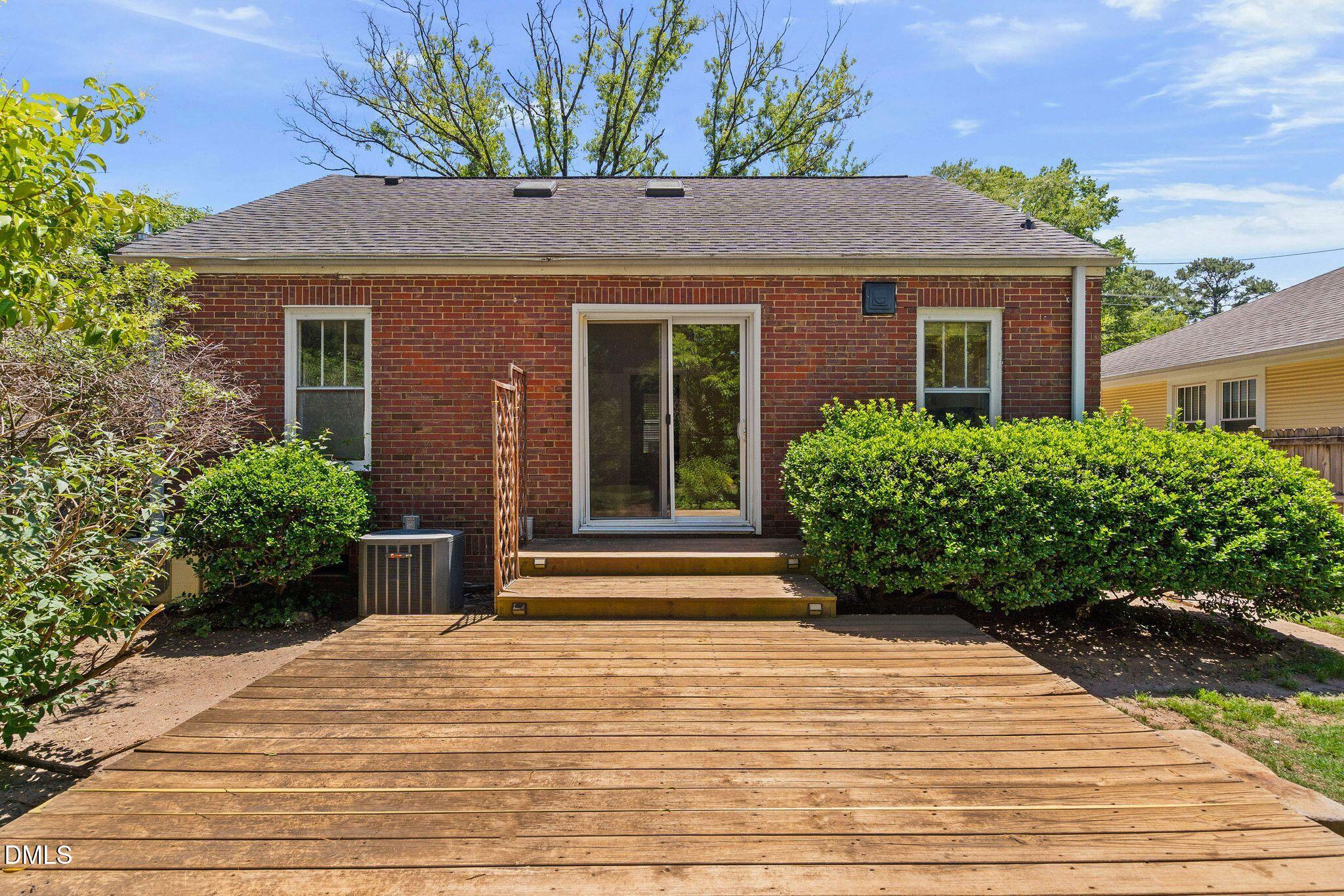 main property photo 22