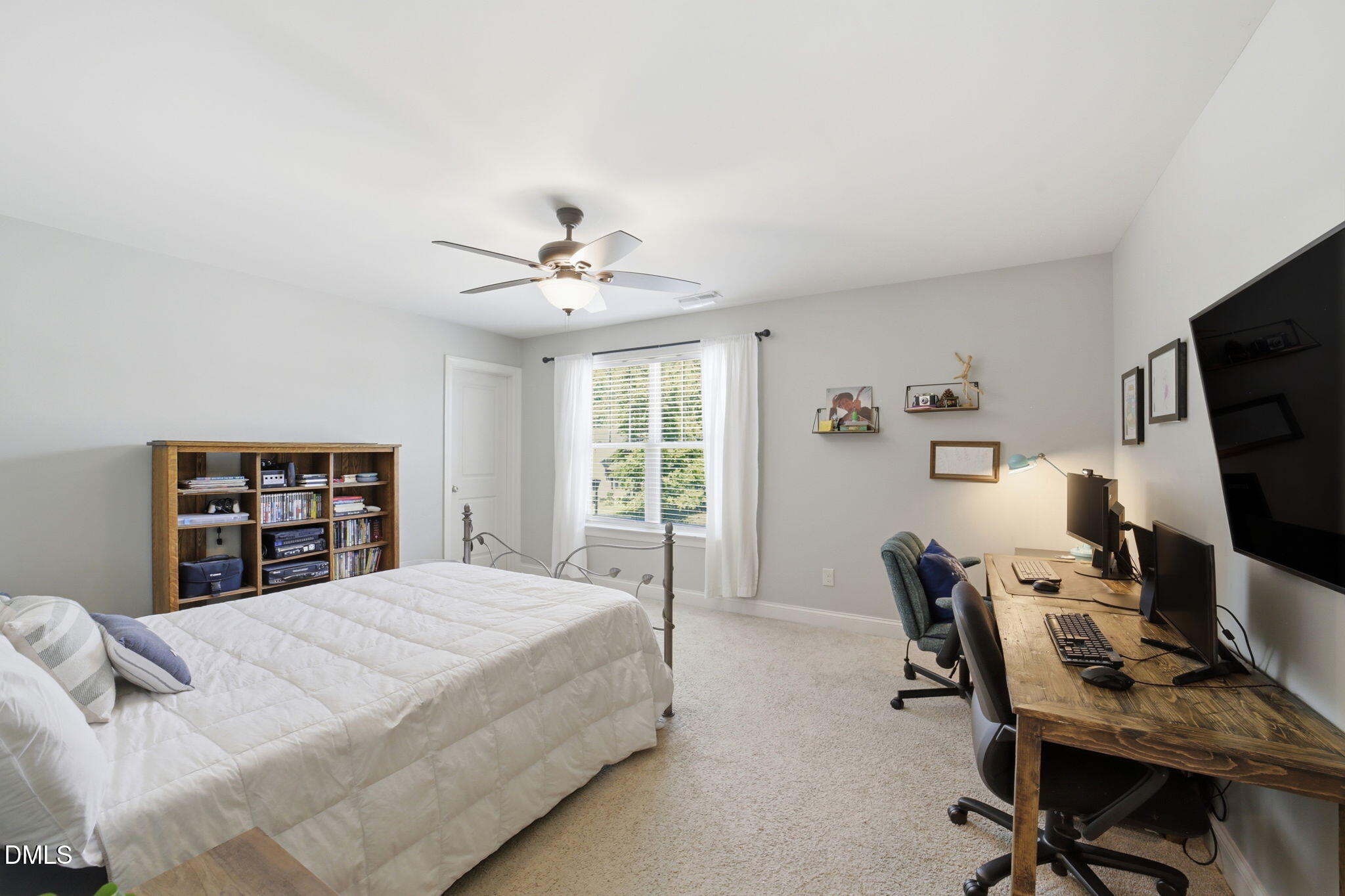 main property photo 27