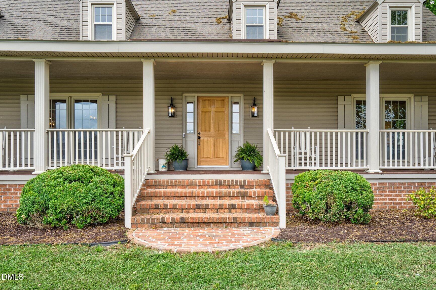 main property photo 4