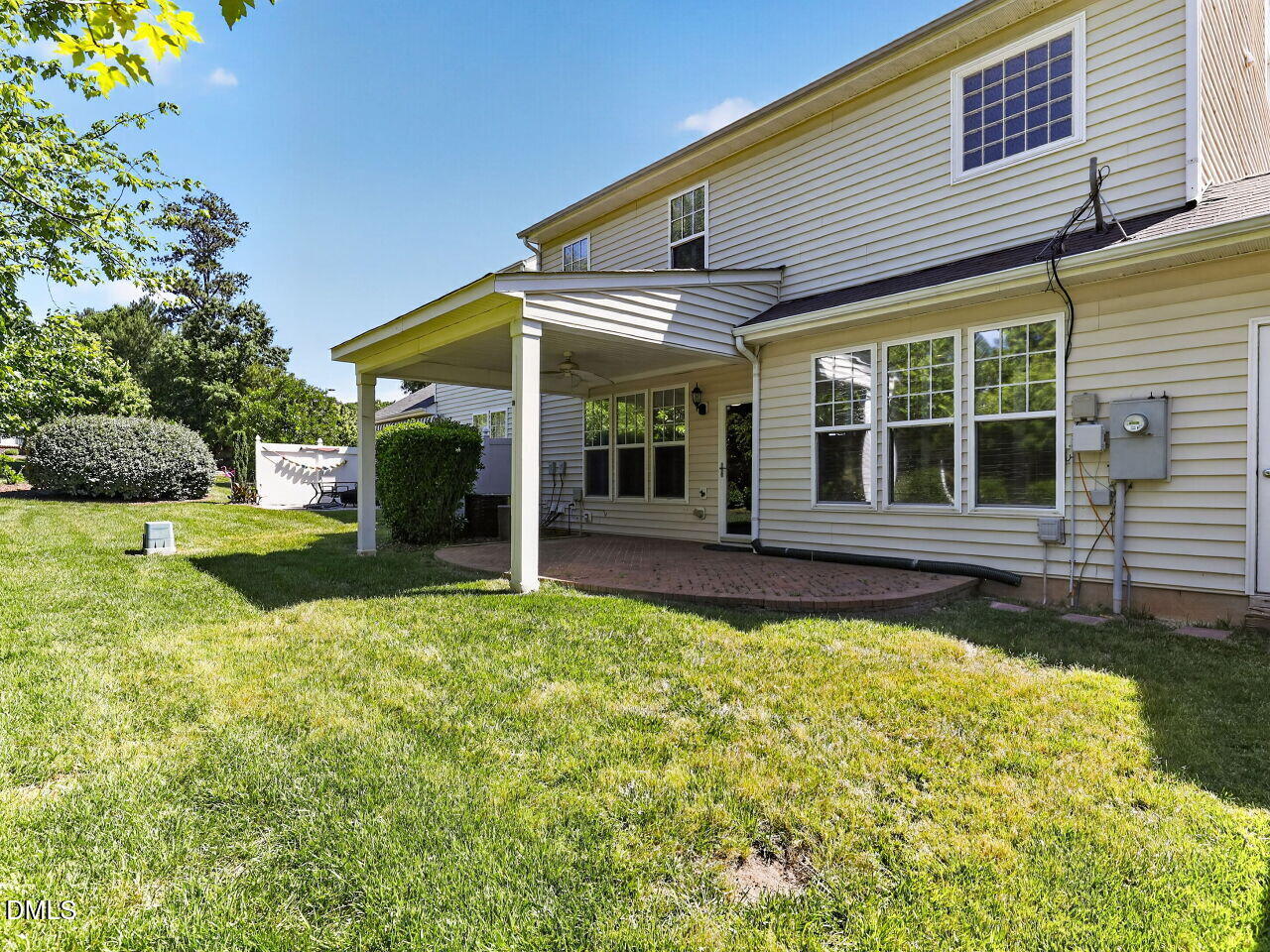 main property photo 34