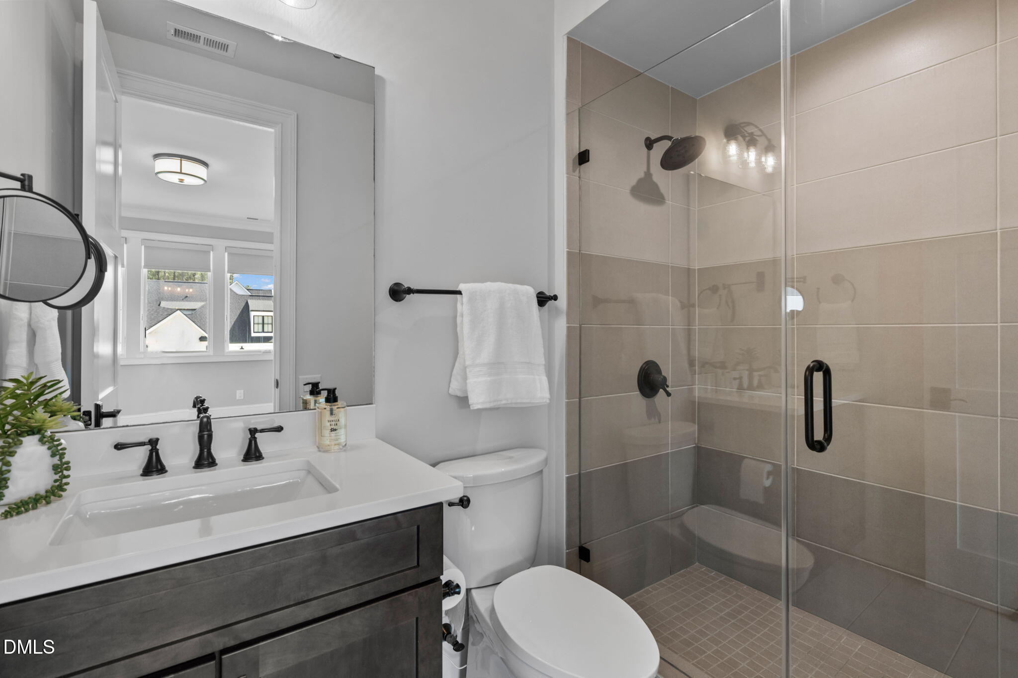 main property photo 65