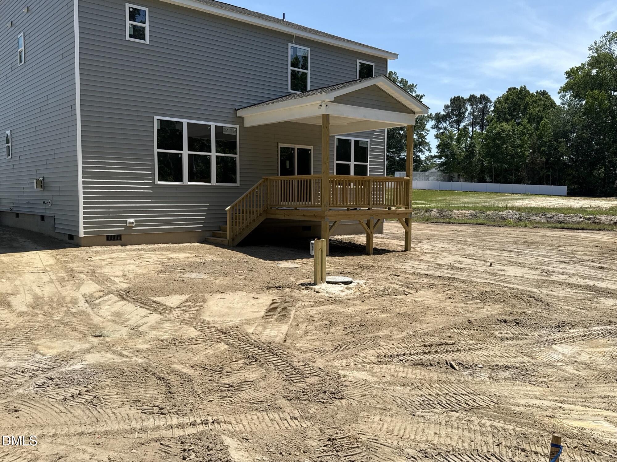 main property photo 8