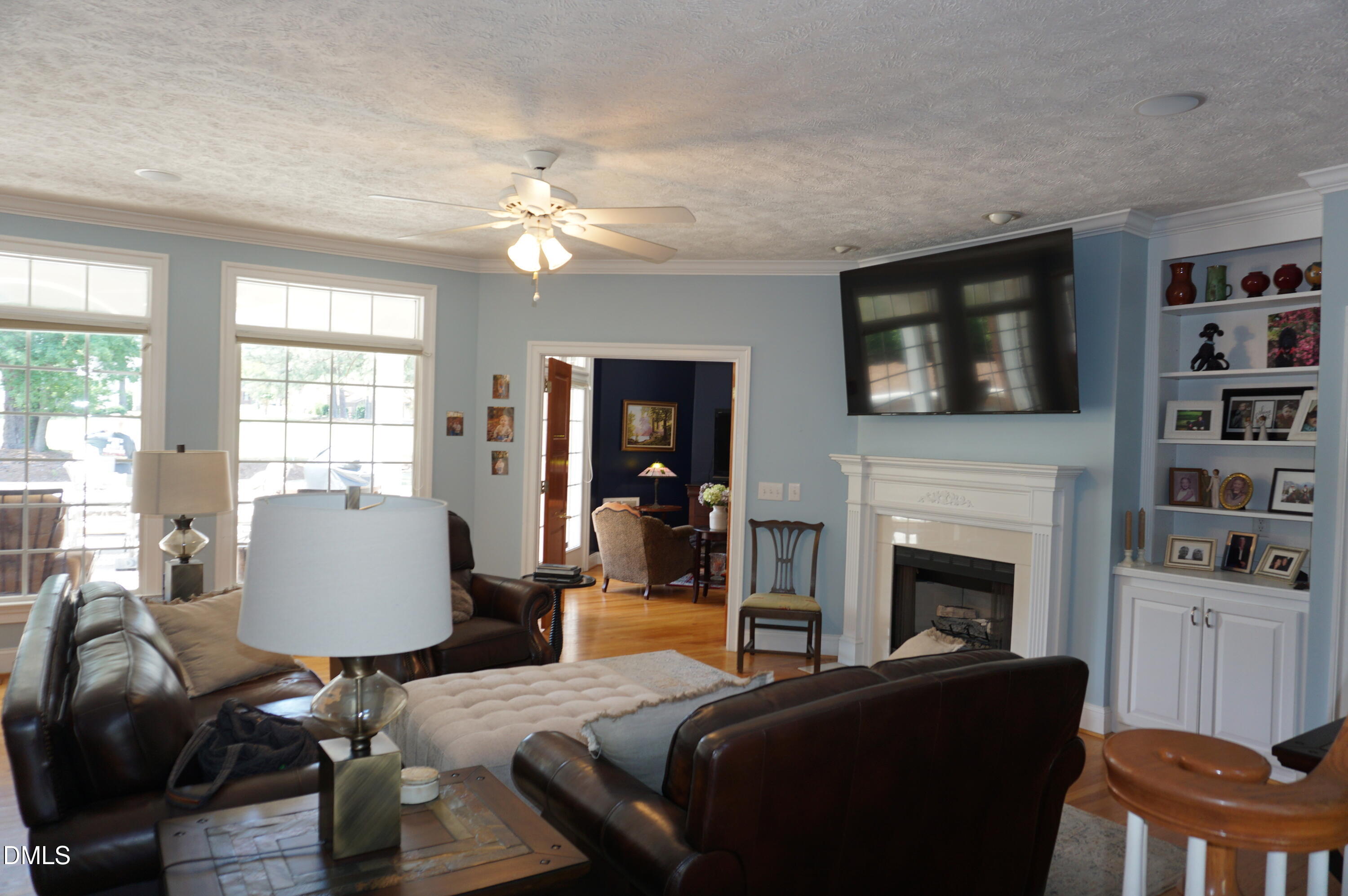 main property photo 5