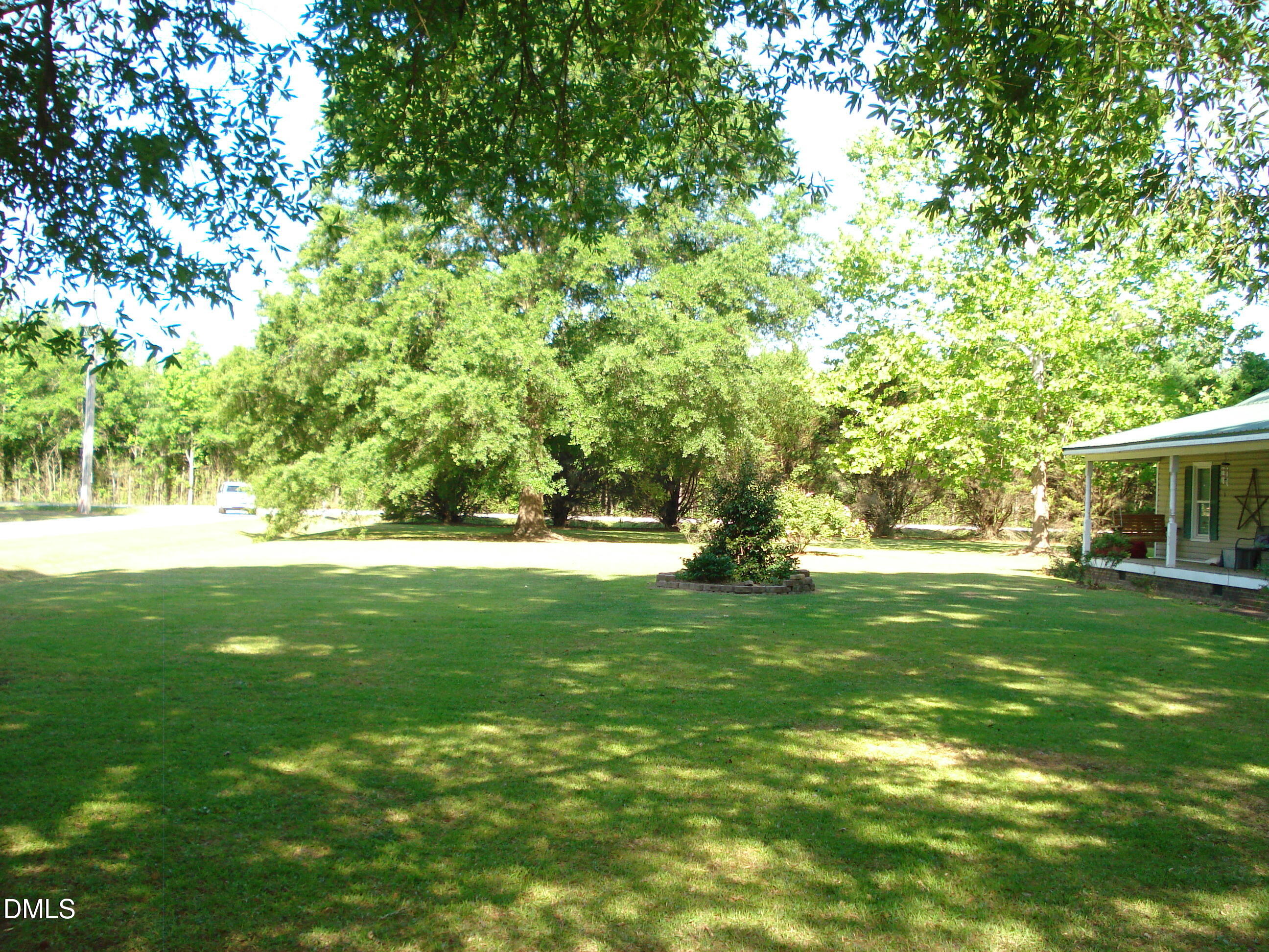 main property photo 13