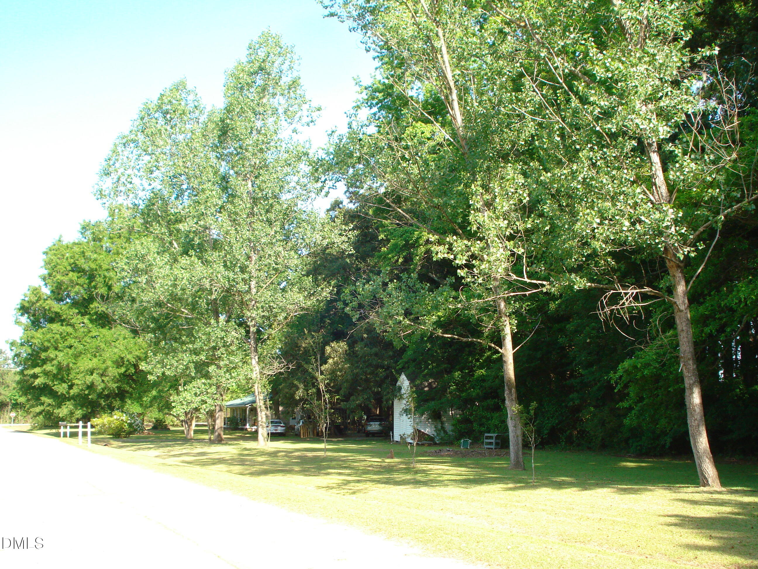 main property photo 22