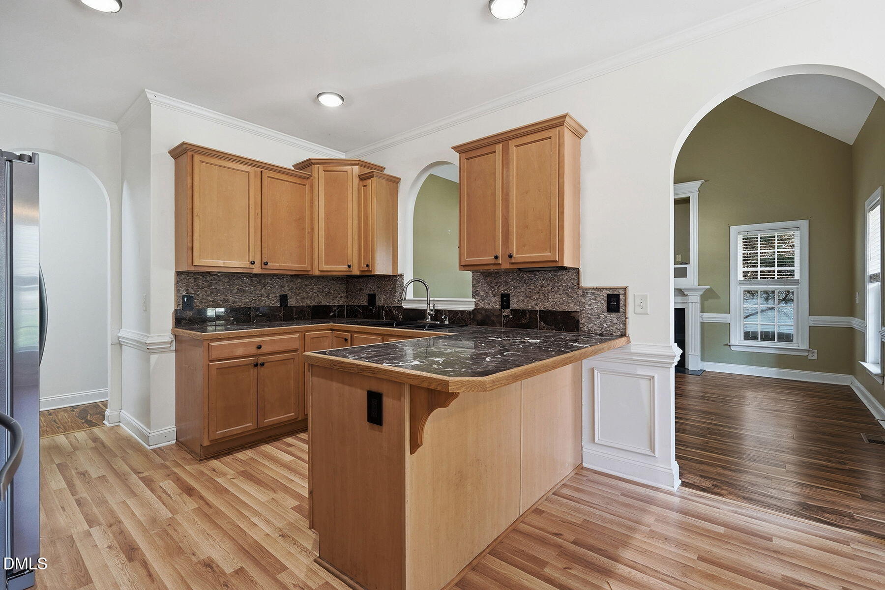 main property photo 10
