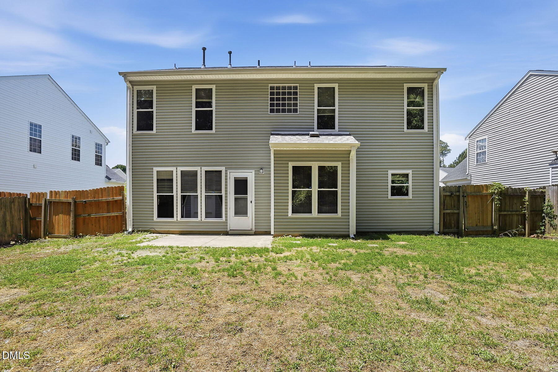 main property photo 32
