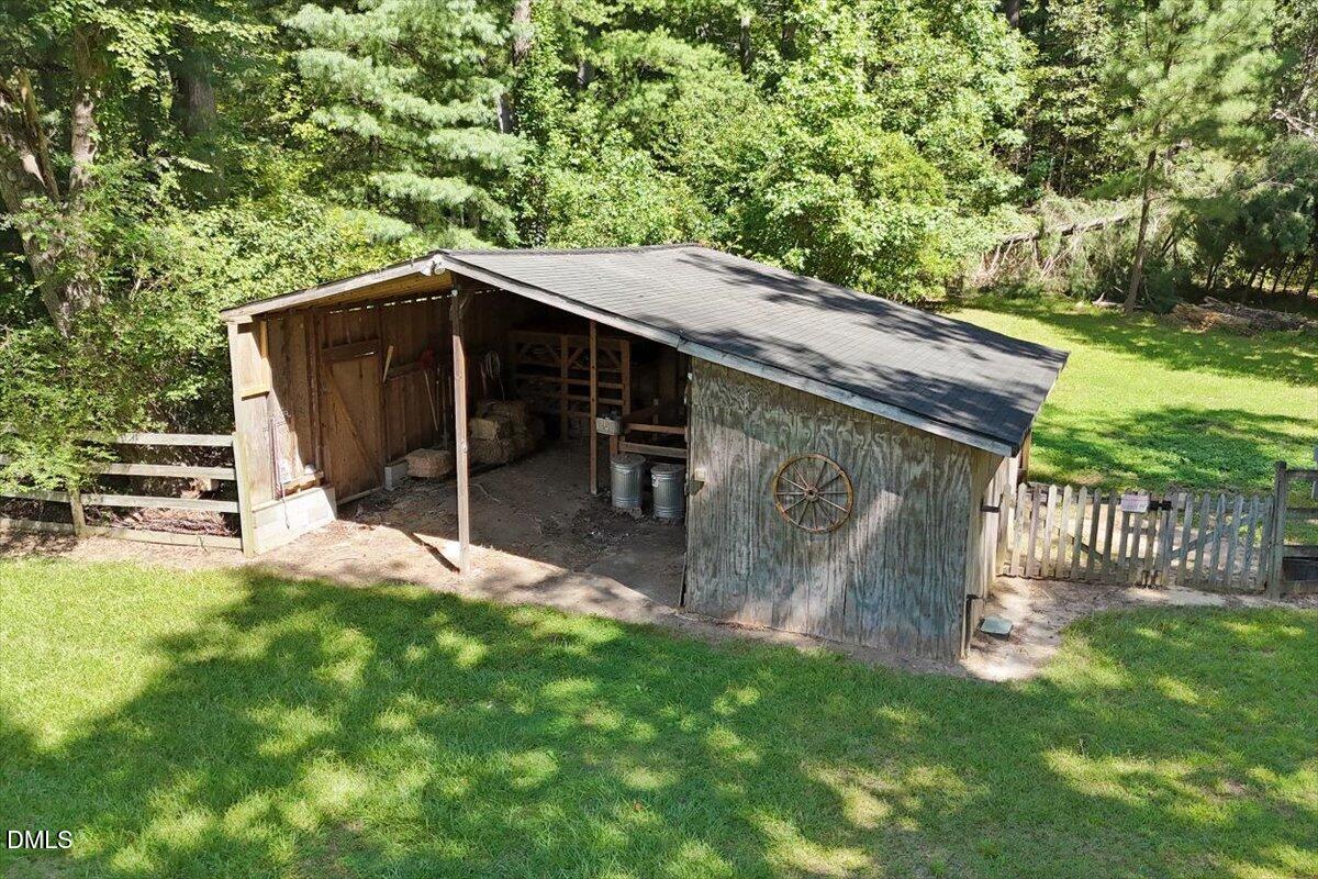 main property photo 60