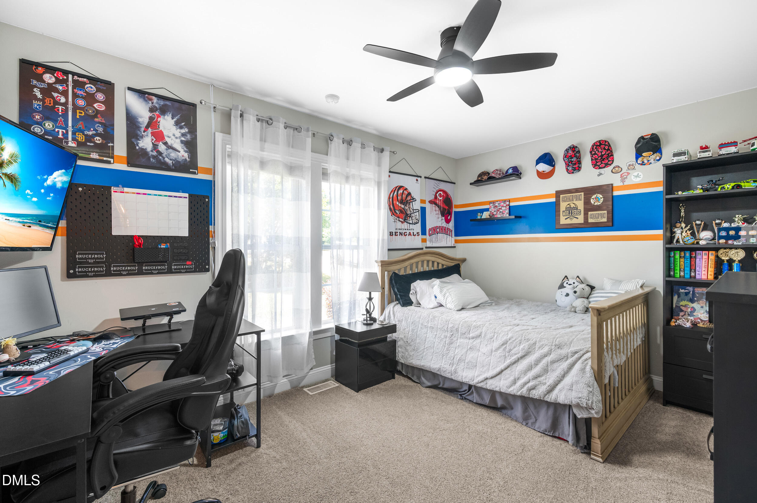 main property photo 30