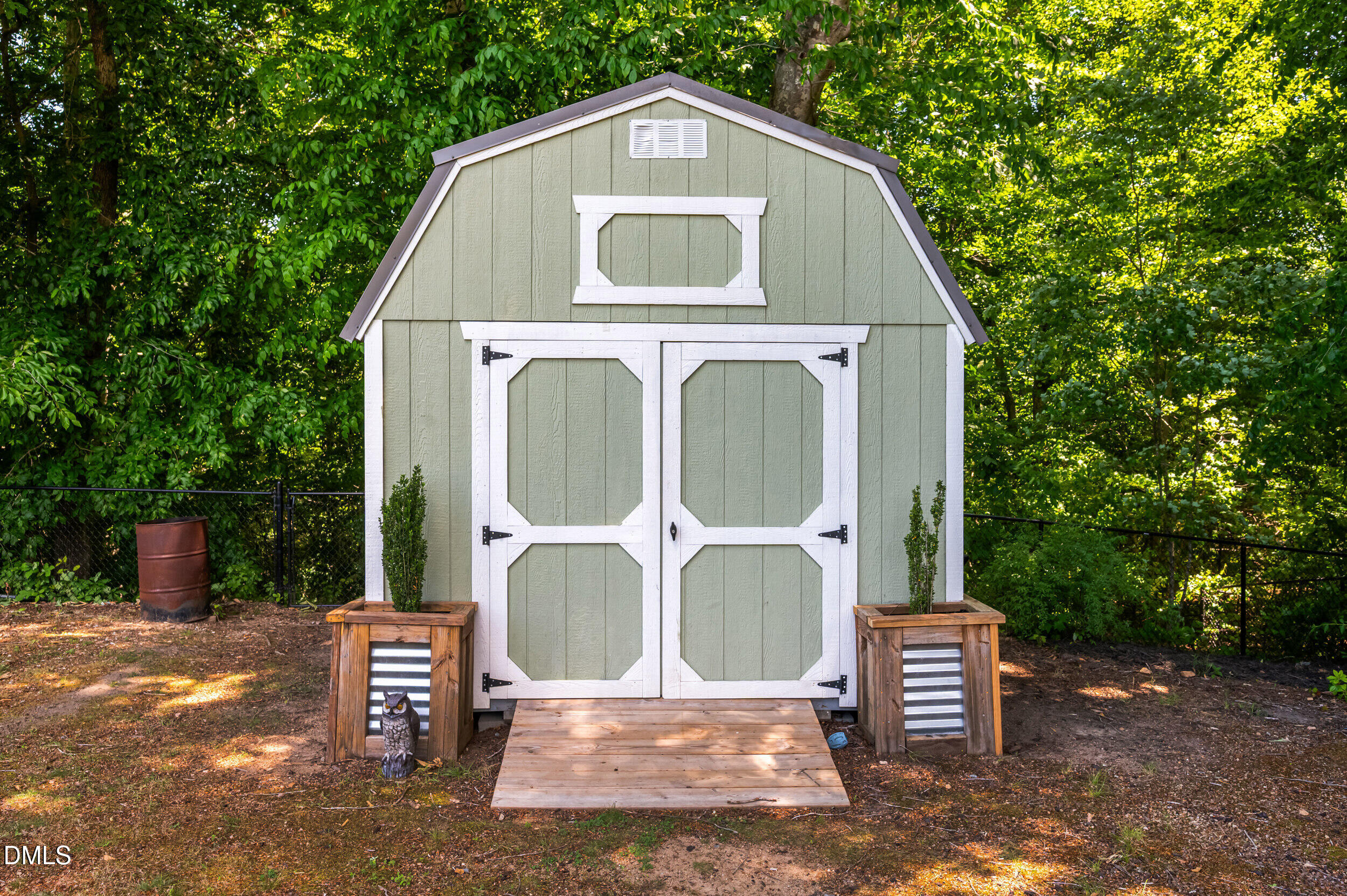 main property photo 54